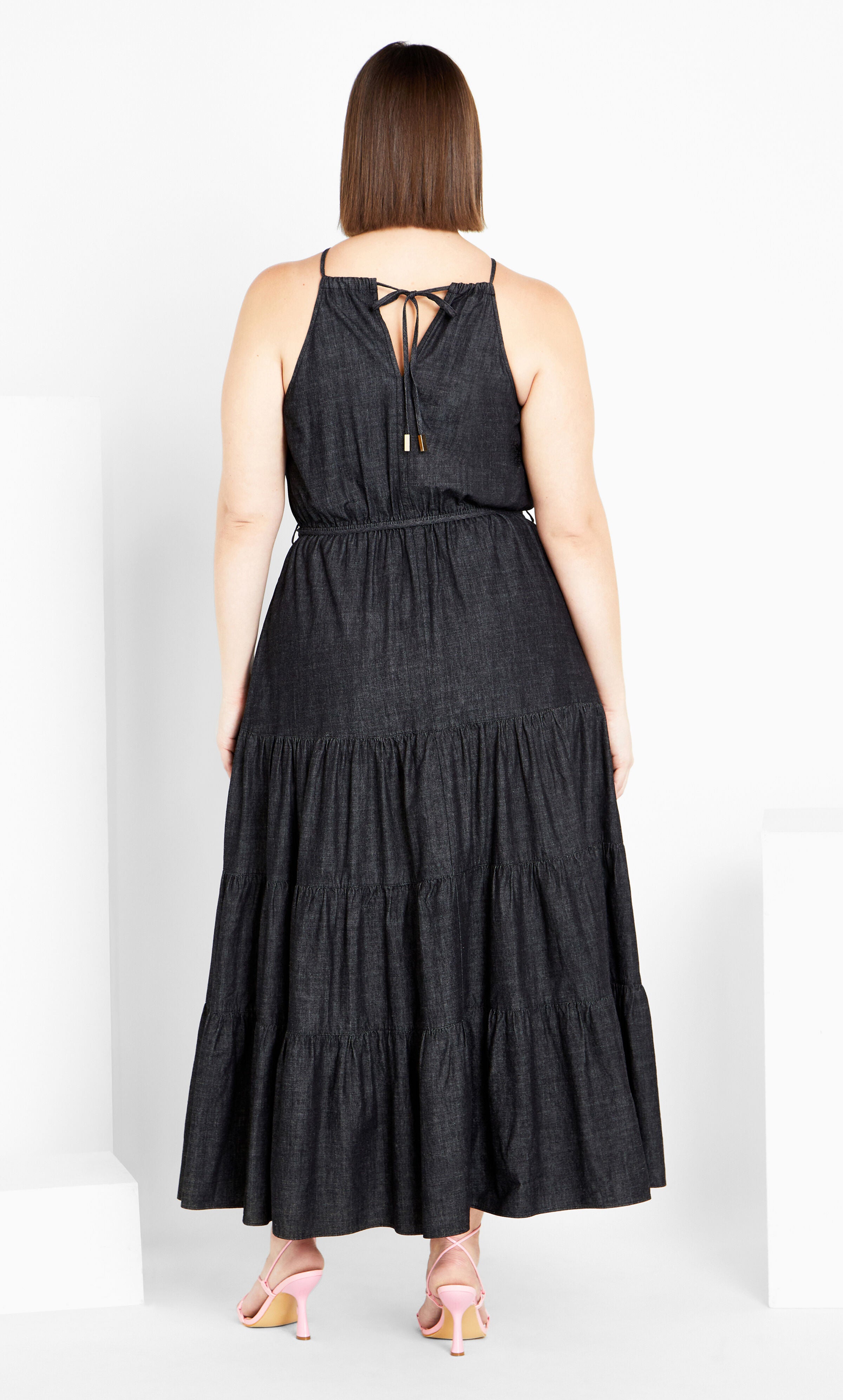 Hamptons Tier Maxi Dress - black, BLACK, on-hover image number 1