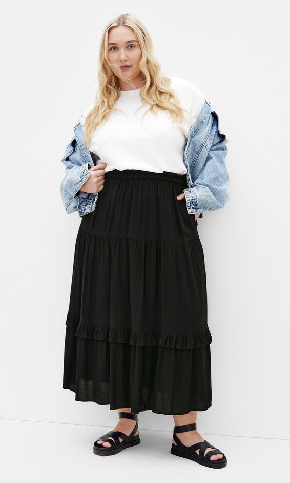 Devine Beauty Plain Skirt - black, BLACK, hi-res image number 0