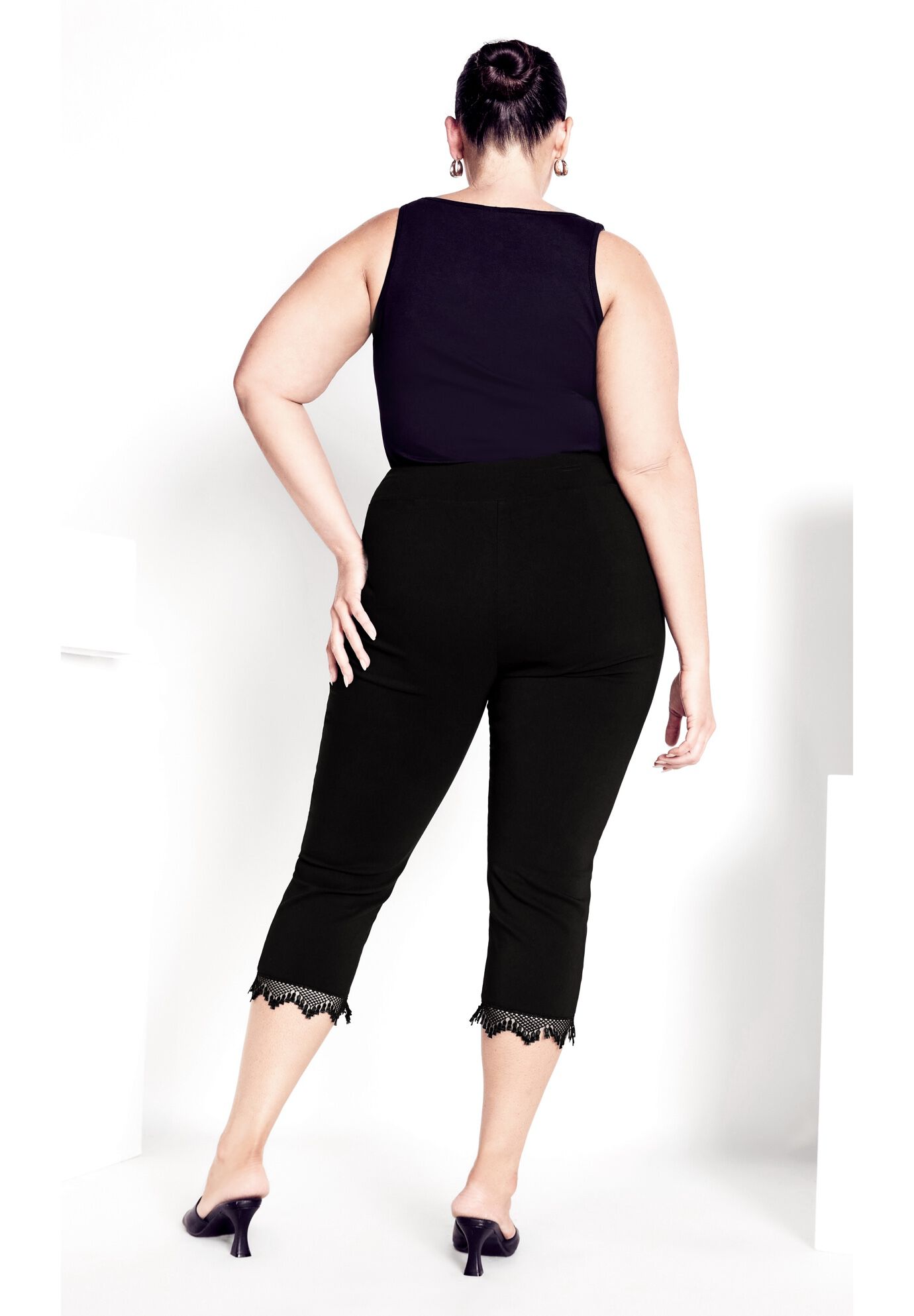 Super Stretch Lace Capri, BLACK, on-hover image number 1