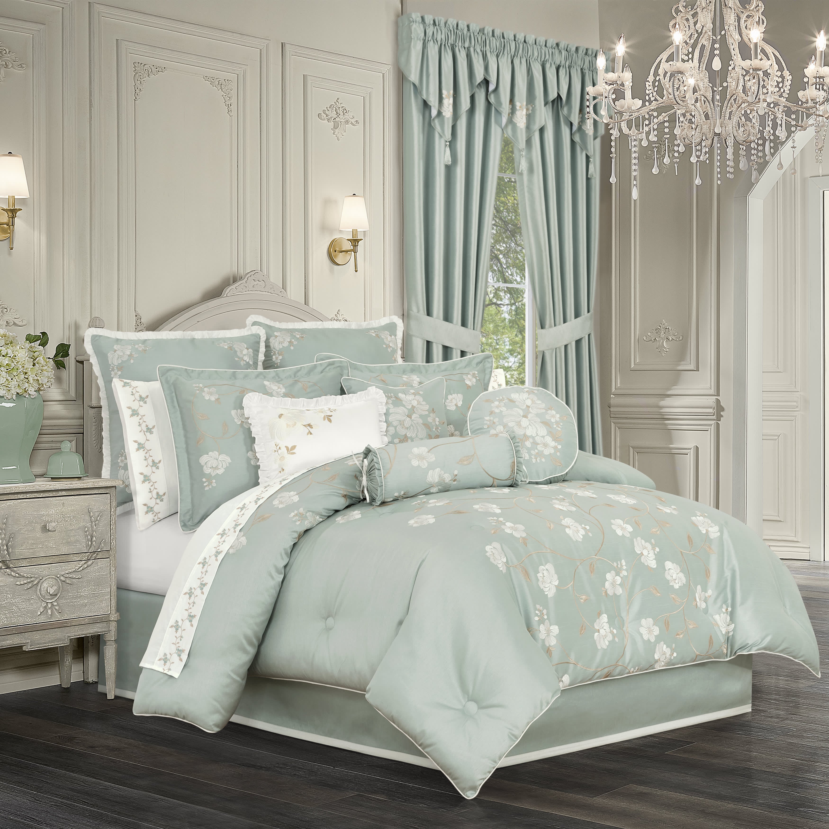 Spring Garden 4 Piece Comforter Set, SPA, hi-res image number 0