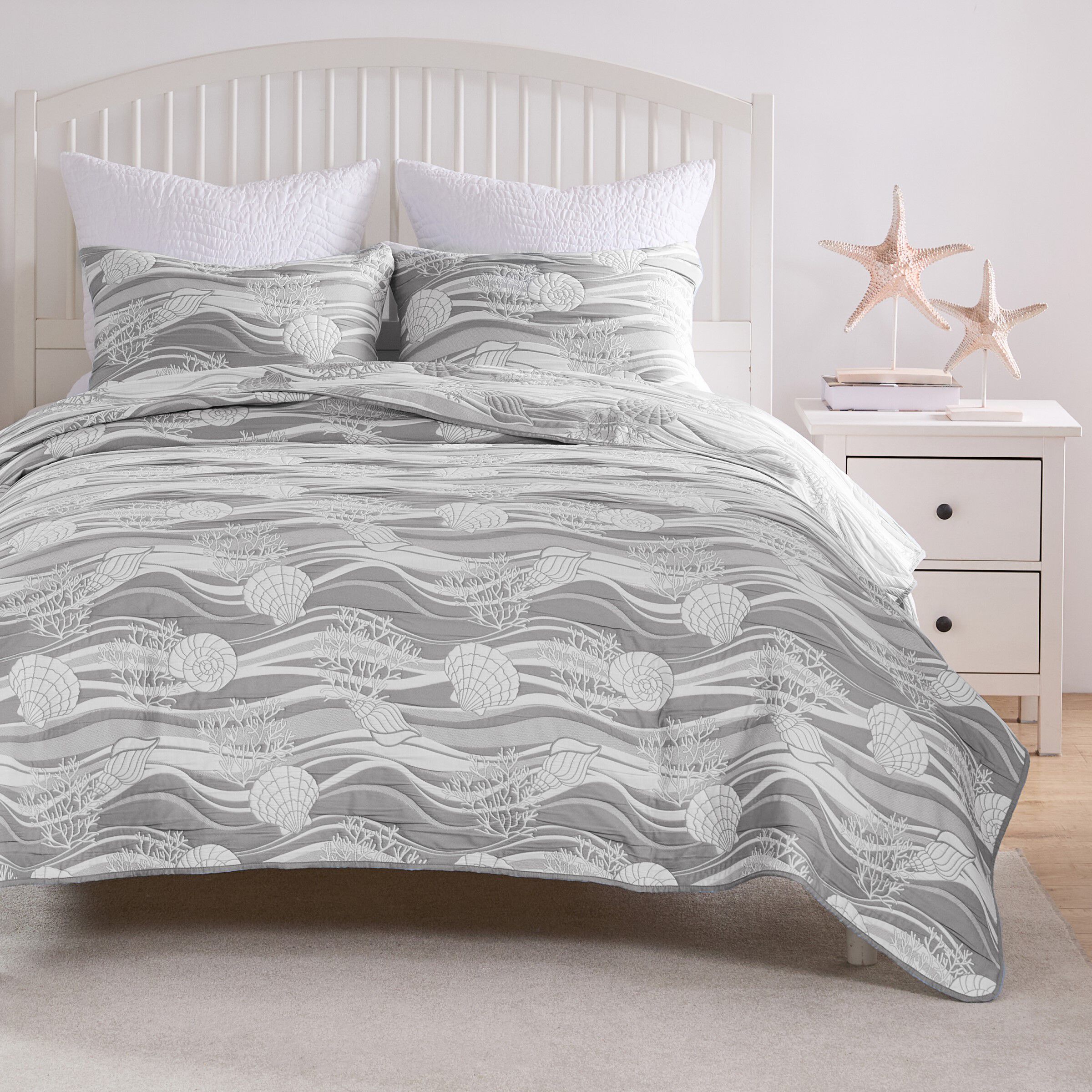 Greenland Home Fashions Dover Reversible Matelass&eacute; Coverlet Set, HARBOR GRAY, alternate image number 1