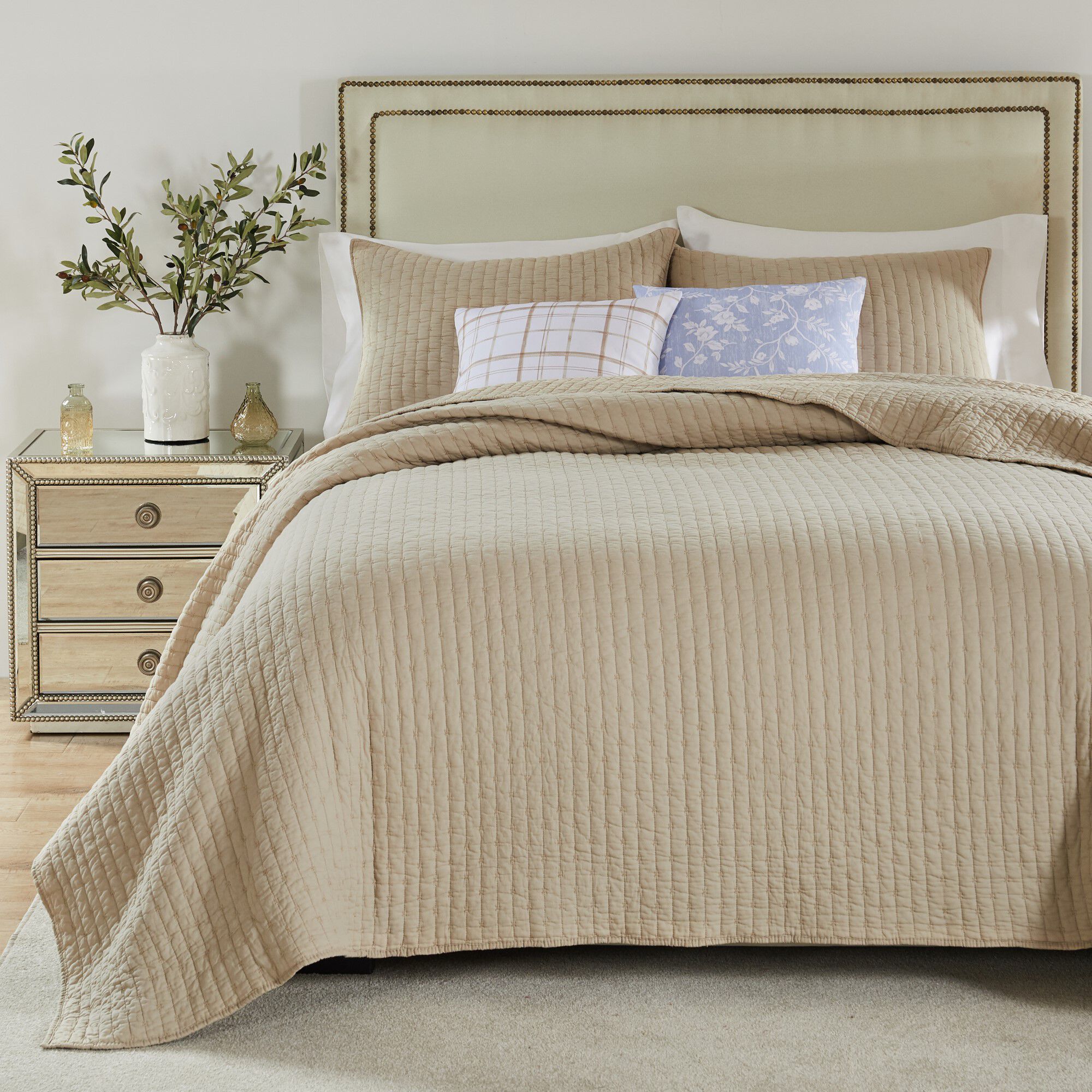 Monterrey Finely Stitched Quilt Set, Taupe, 3-Piece Full/Queen, TAUPE, alternate image number 3