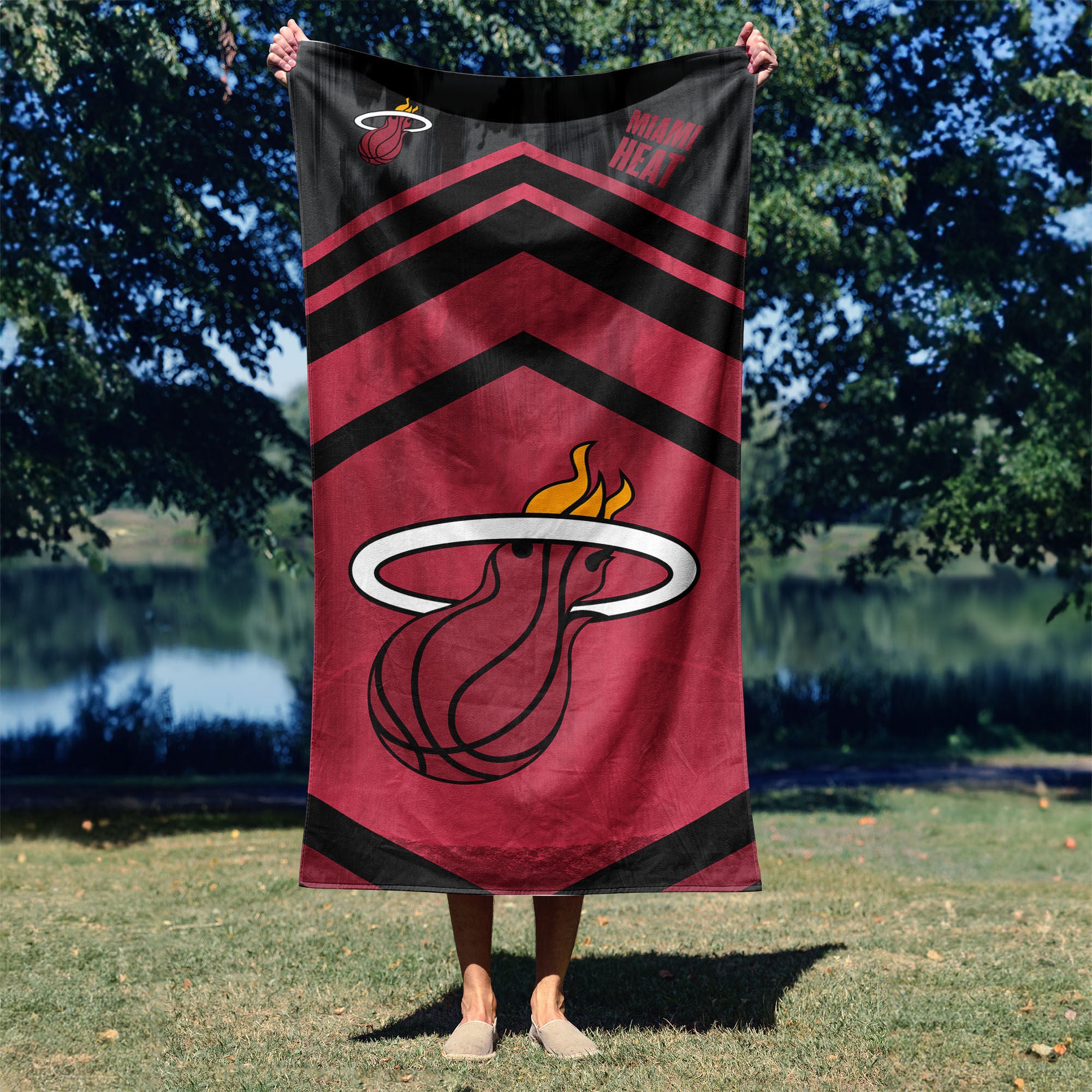 Miami Heat NBA Shatter Microfiber Beach Towel 30 x 60 inches, NBA, alternate image number 2