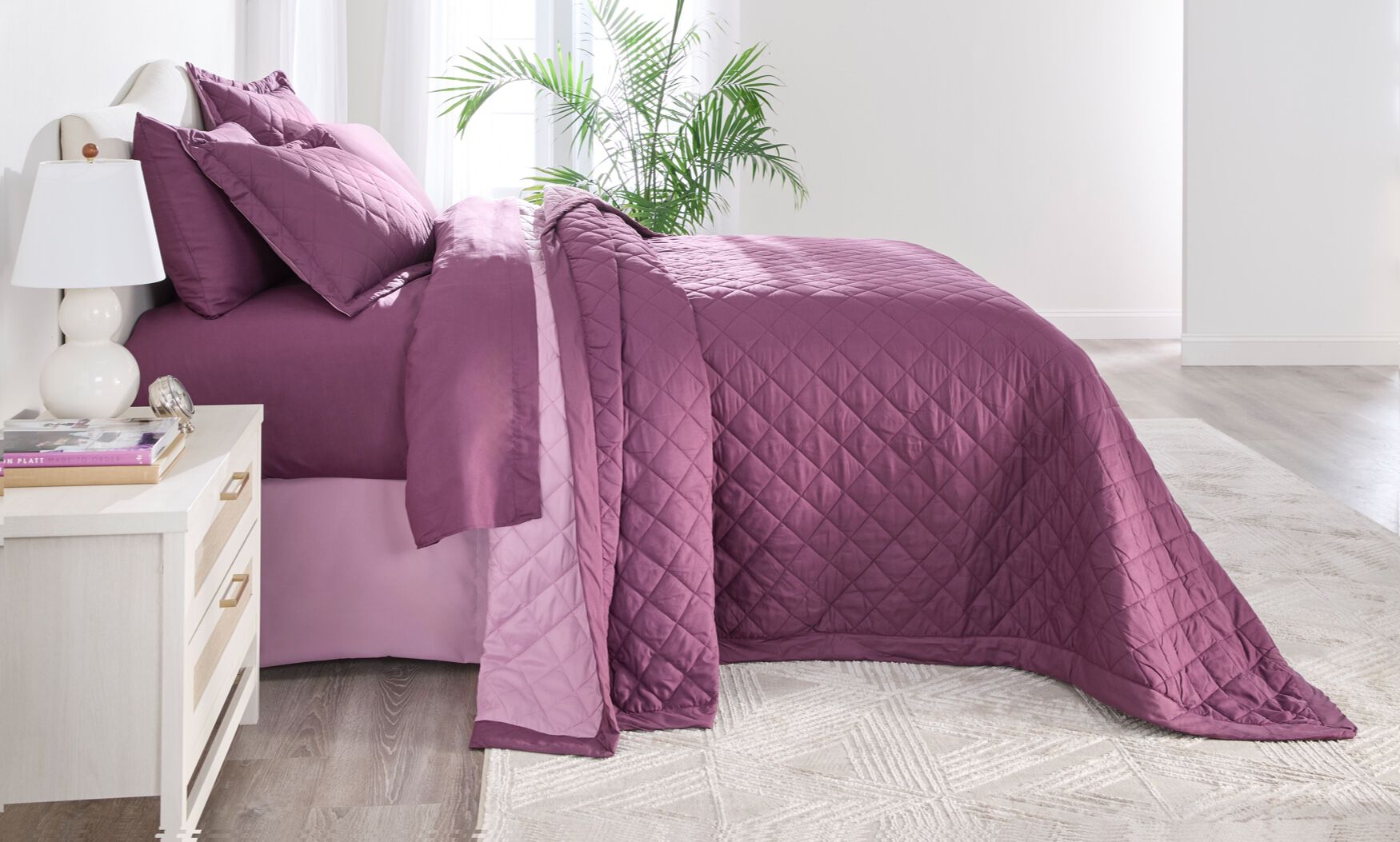 BH Studio Solid Microfiber Sheet Set, , alternate image number 4