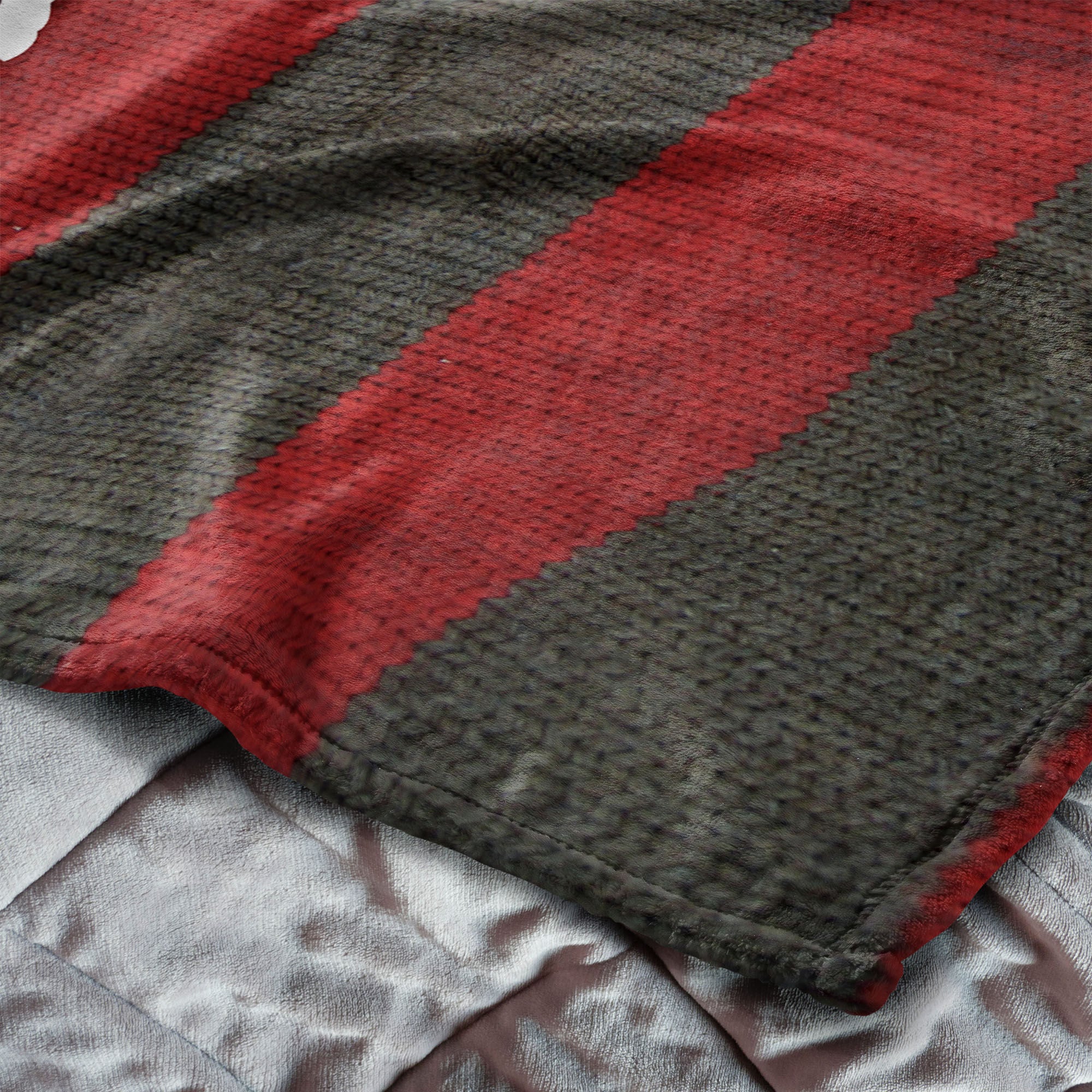 Warner Bros. Nightmare on Elm Street Sweater Silk Touch Throw Blanket 50X60 Inches, ELM STREET, alternate image number 4