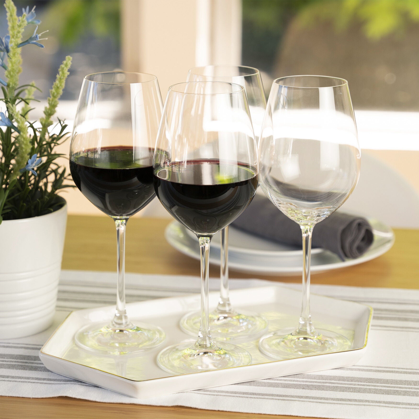 Salute 19.4 Oz Red Wine Glass (Set Of 4), , on-hover image number 1