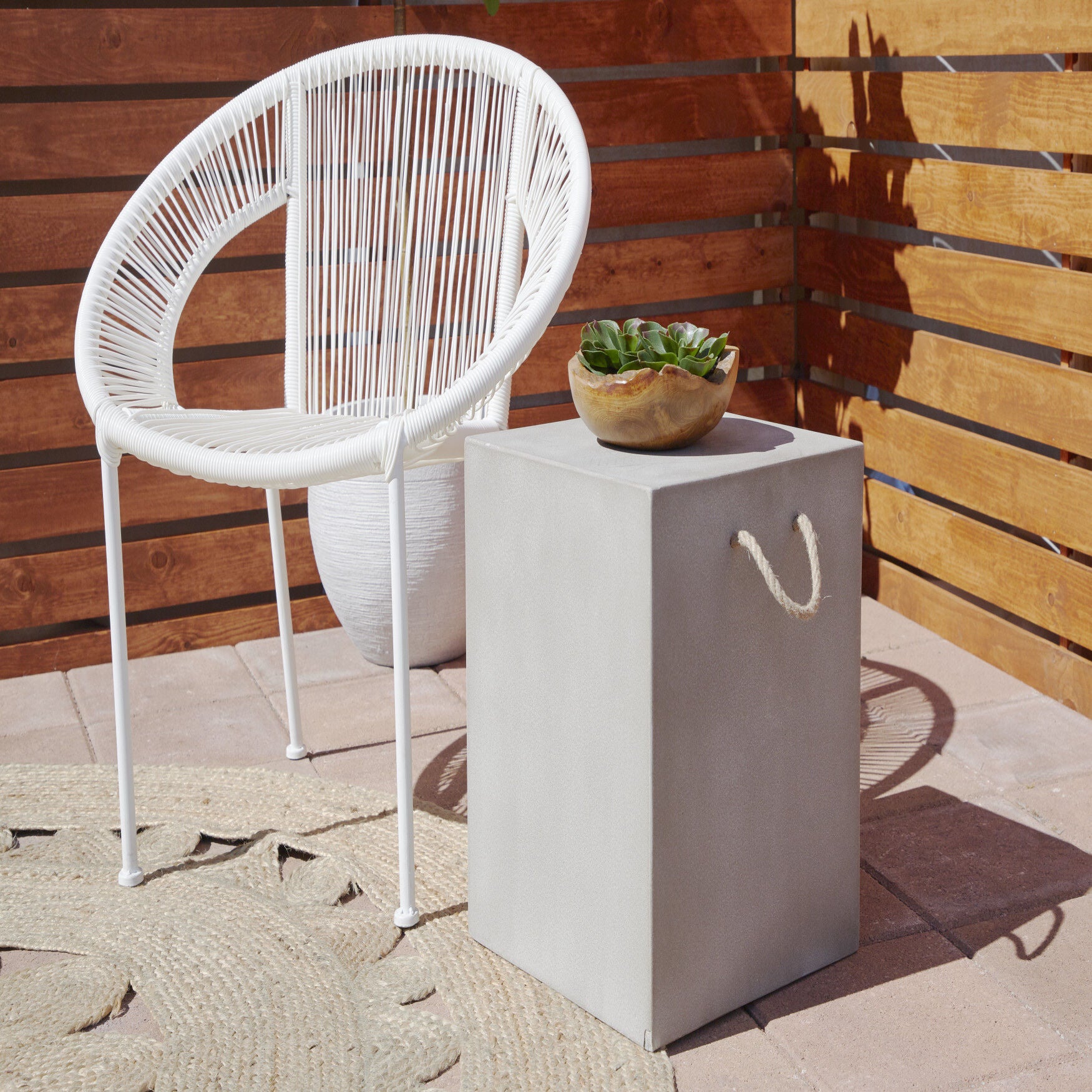 White Metal Contemporary Outdoor Chair, , alternate image number 9