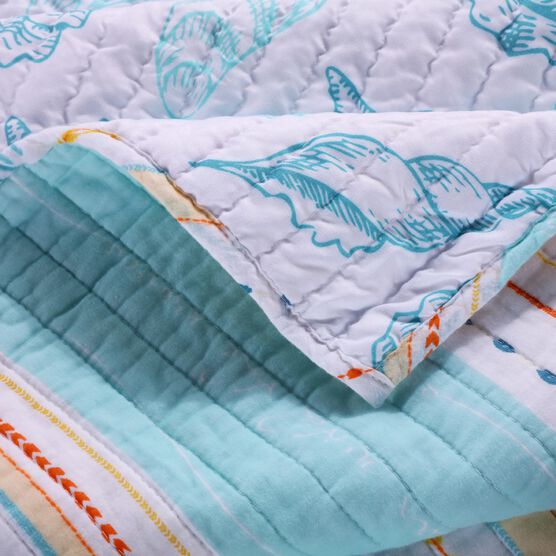 Pacifica Quilted Throw Blanket, , alternate image number null