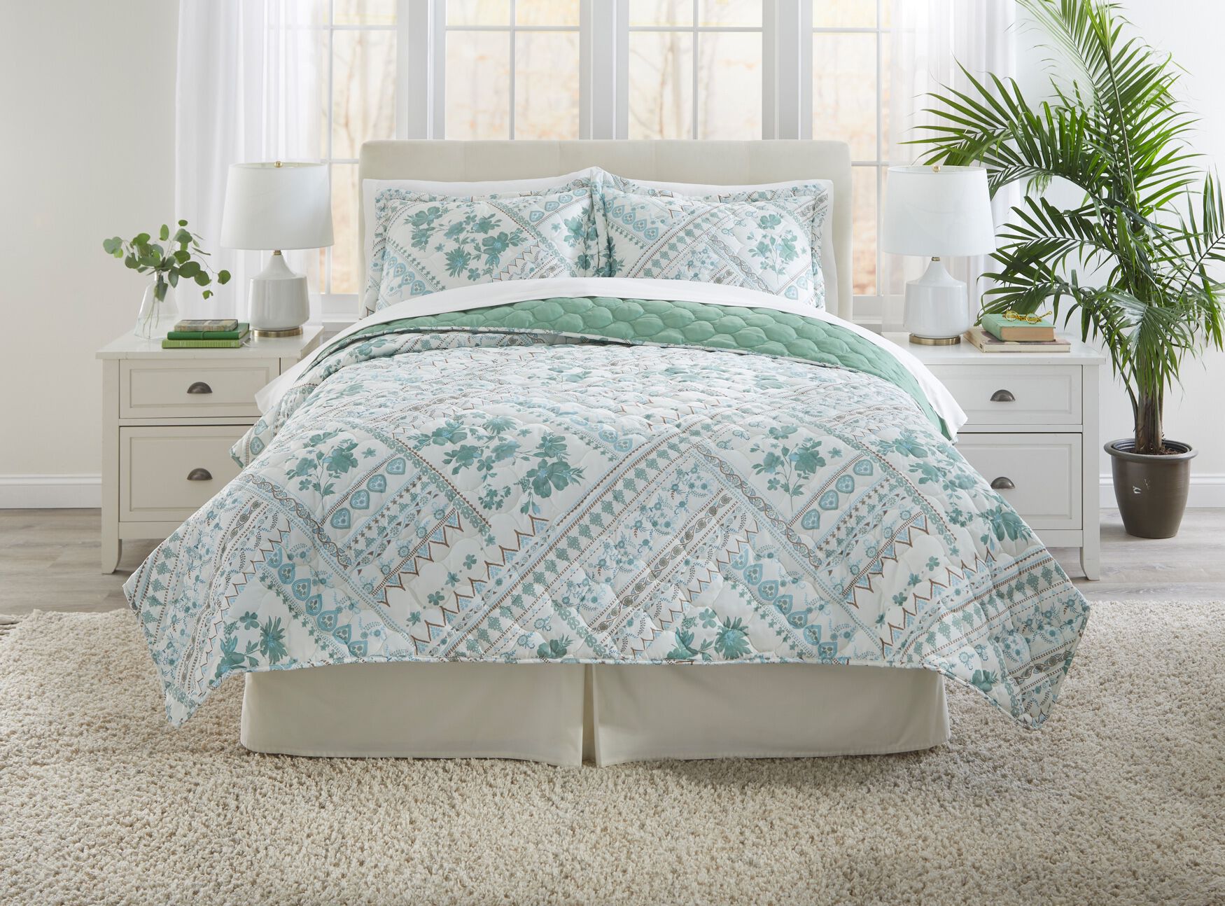 BH Studio Reversible Quilt, CHOCOLATE LATTE, alternate image number 3