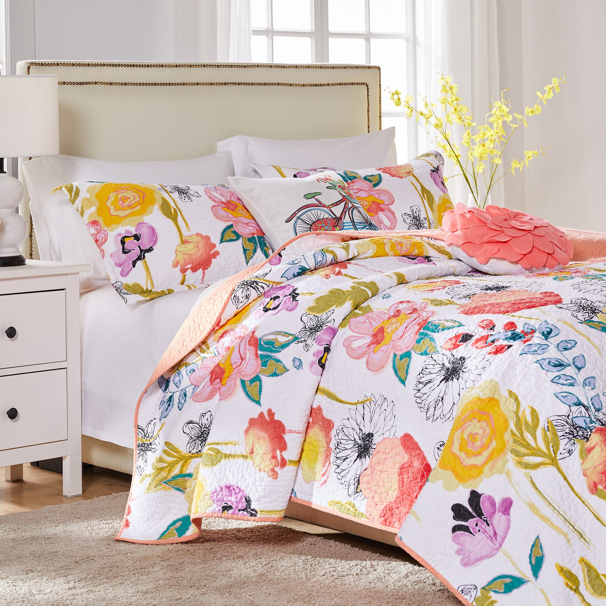 Watercolor Dream Finely Stitched Quilt Set with Decorative Pillows, WHITE, hi-res image number 0