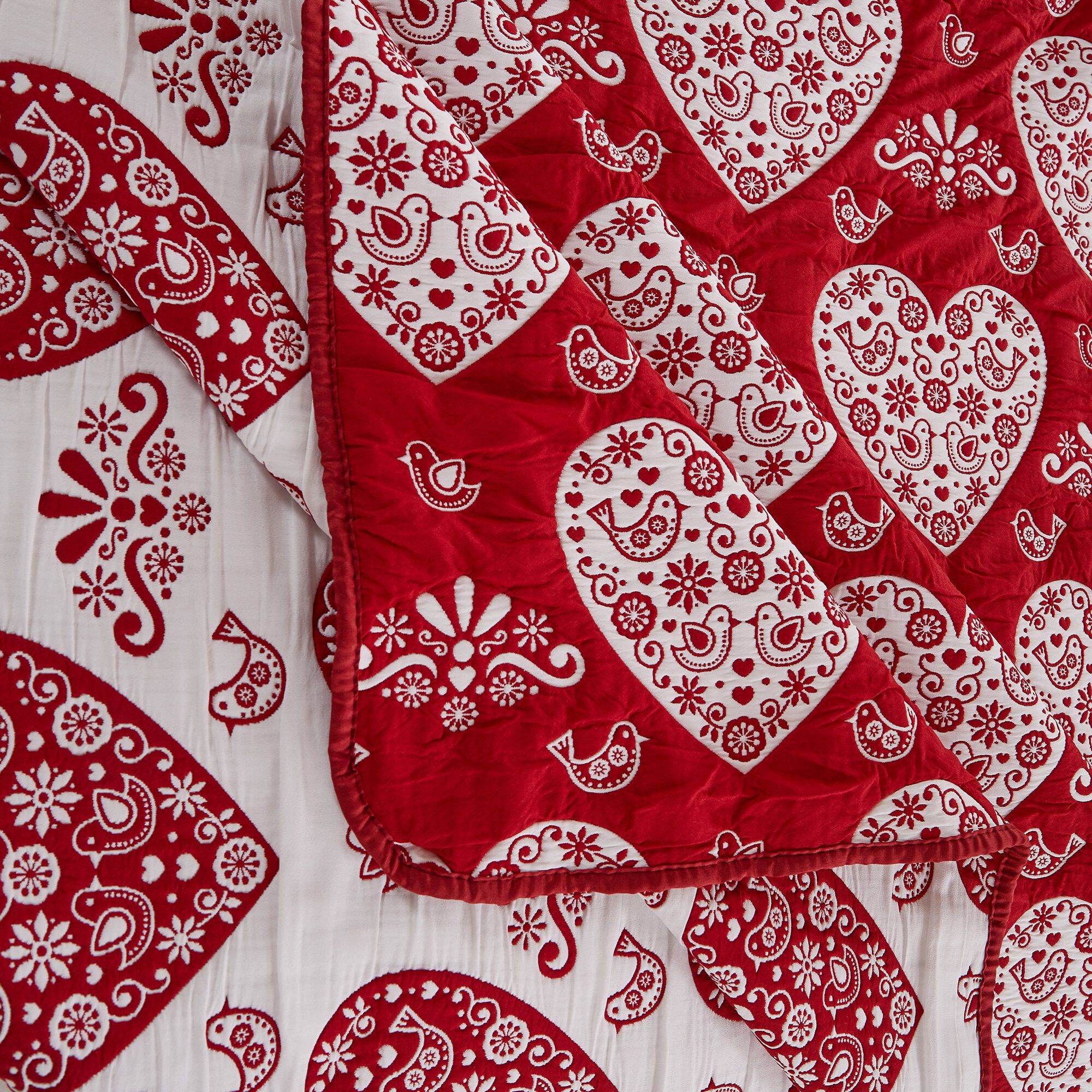Lovebirds Romantic Hearts Matelassé Coverlet Set, RED, alternate image number 2