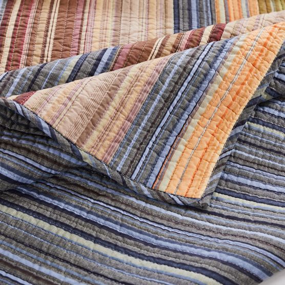 Katy Quilted Throw Blanket, , alternate image number null