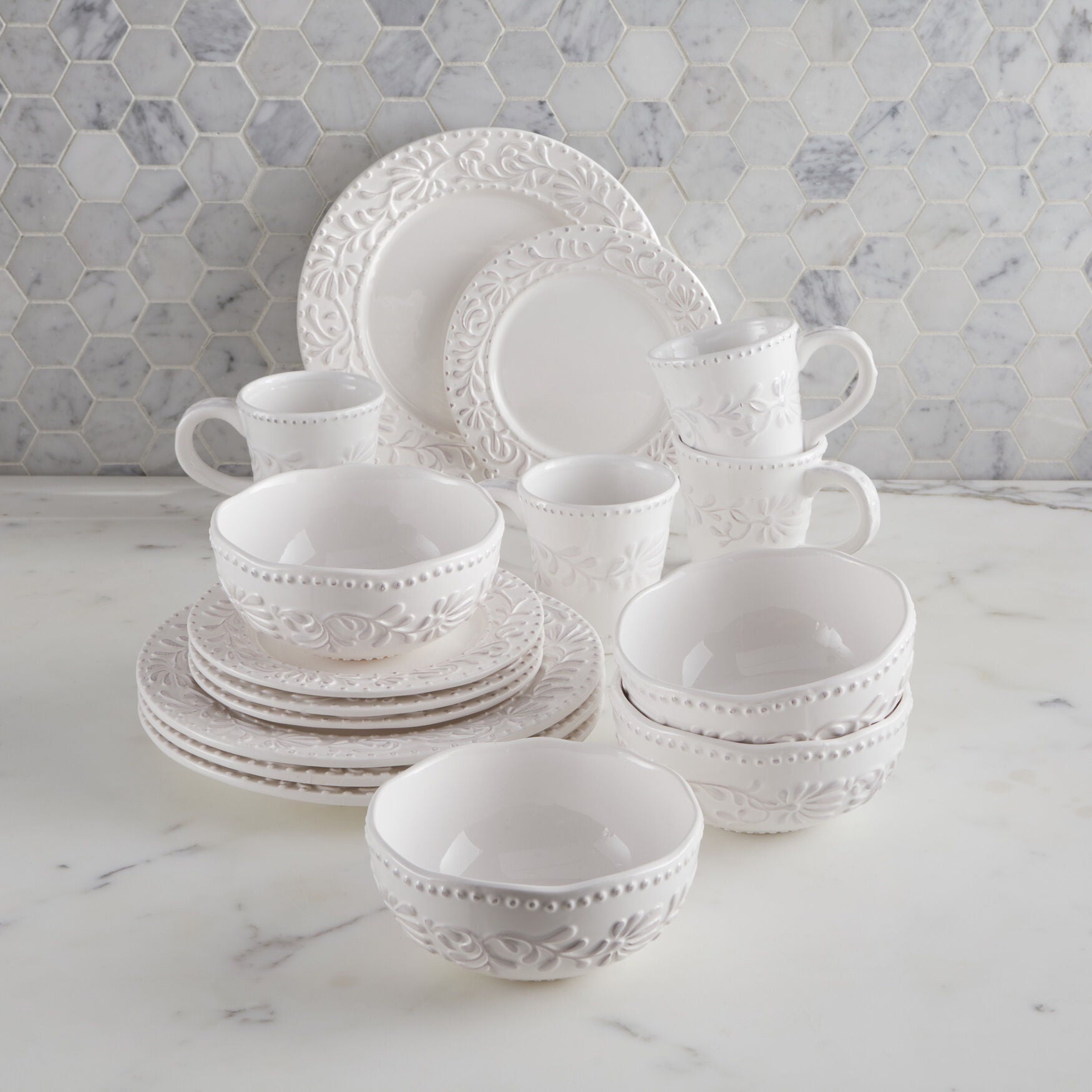 16 Pc Dinnerware Setnull