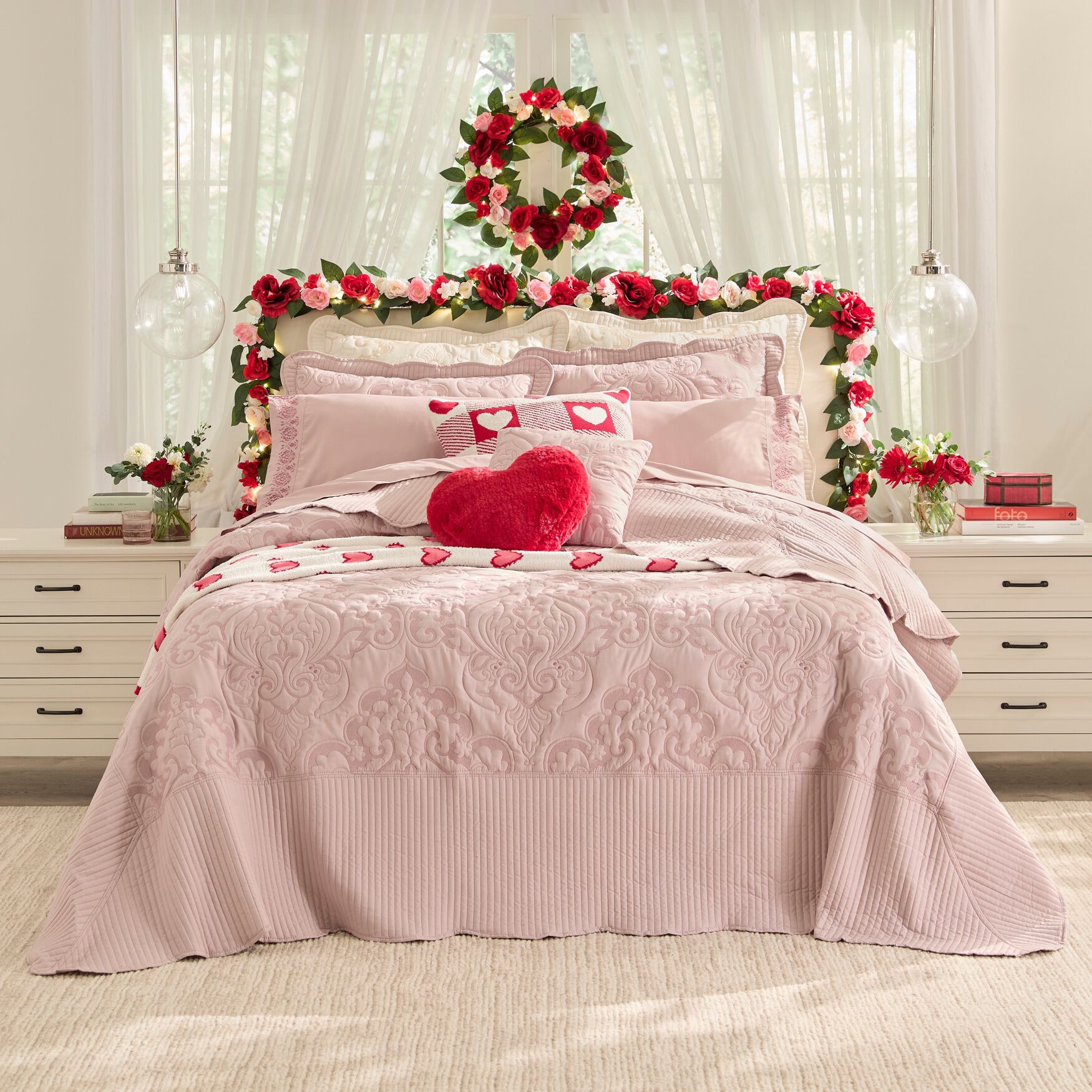 Amelia Bedspread, , alternate image number 4