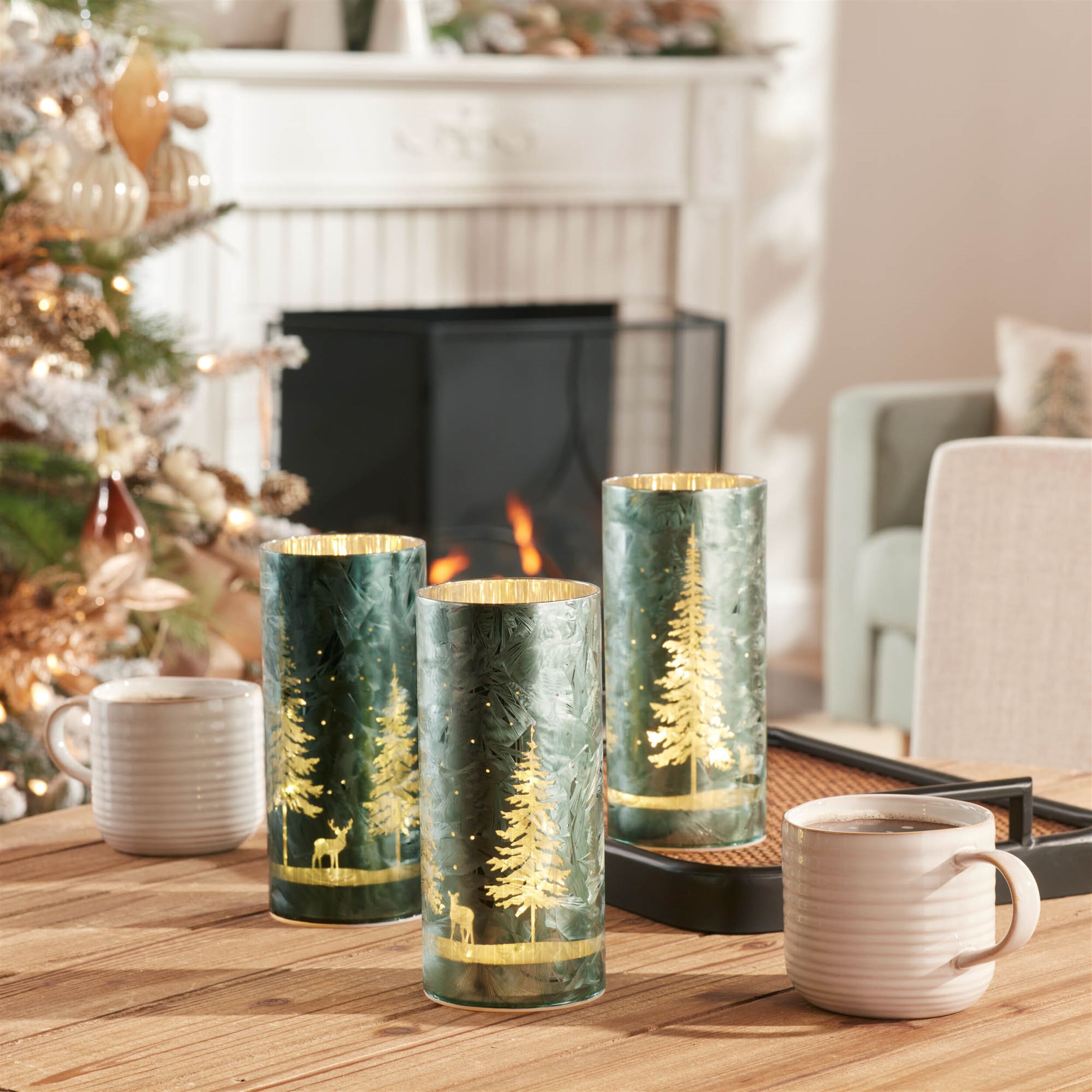 LED Pine Tree Luminary (Set of 3), GREEN, alternate image number 1