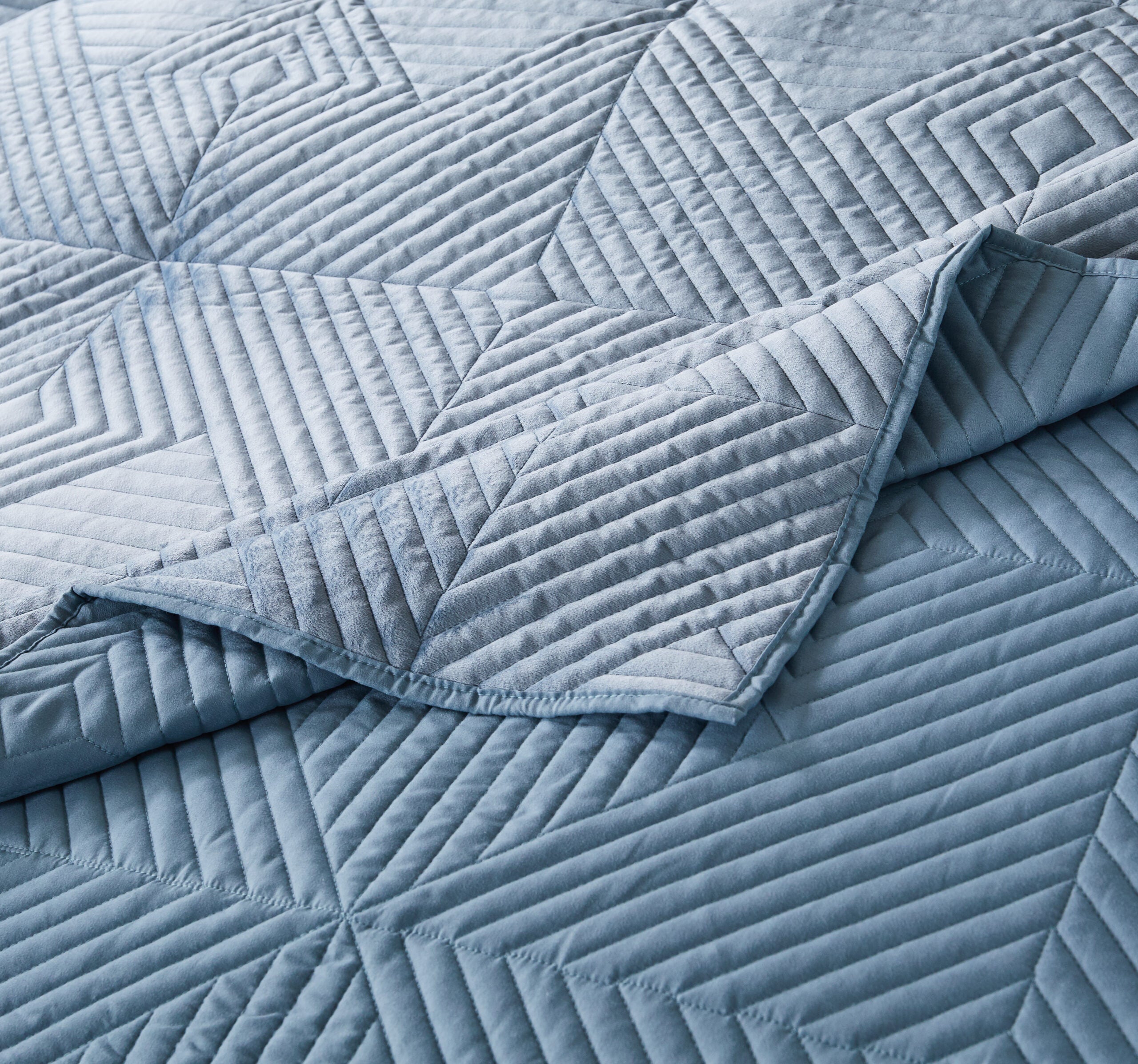 Riviera Velvet Finely Stitched Modern Quilt Set, Red, 3-Piece King, SPA BLUE, alternate image number 1