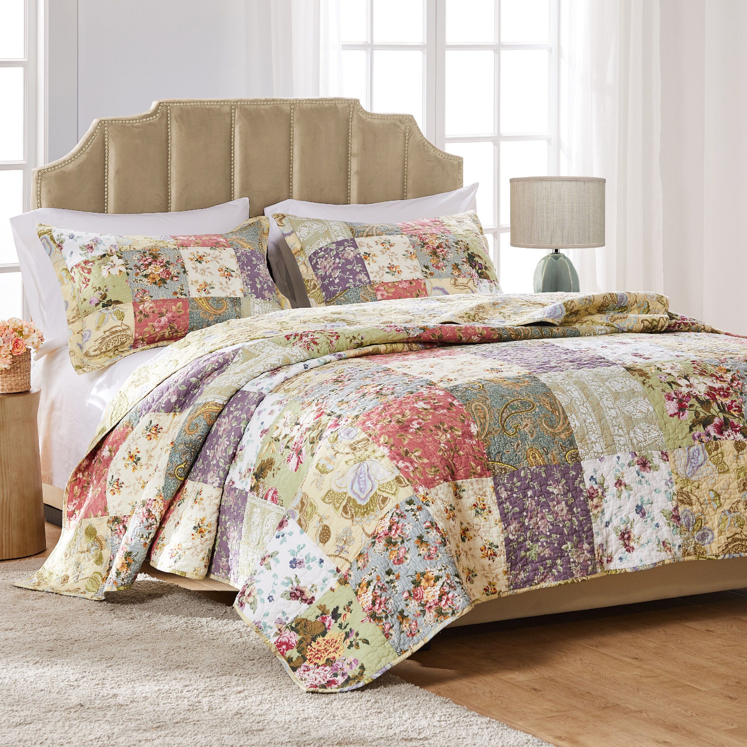 Blooming Prairie Floral 100% Cotton Patchwork Quilt Set, MULTI, hi-res image number 0