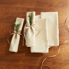 Damask Set of 4 Napkins 20" Sq.