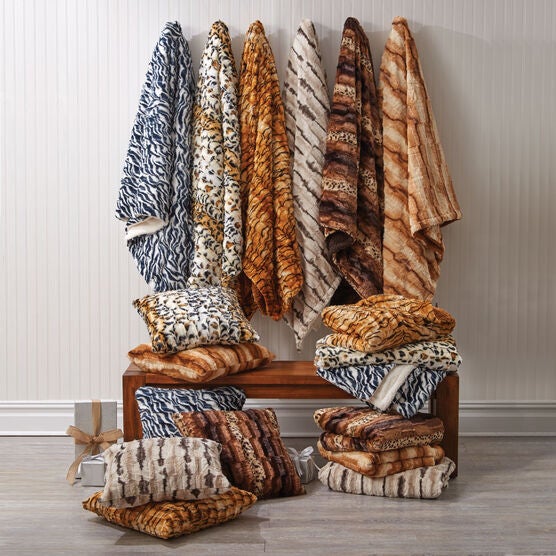 Faux Fur Animal Print Blanket, , alternate image number null