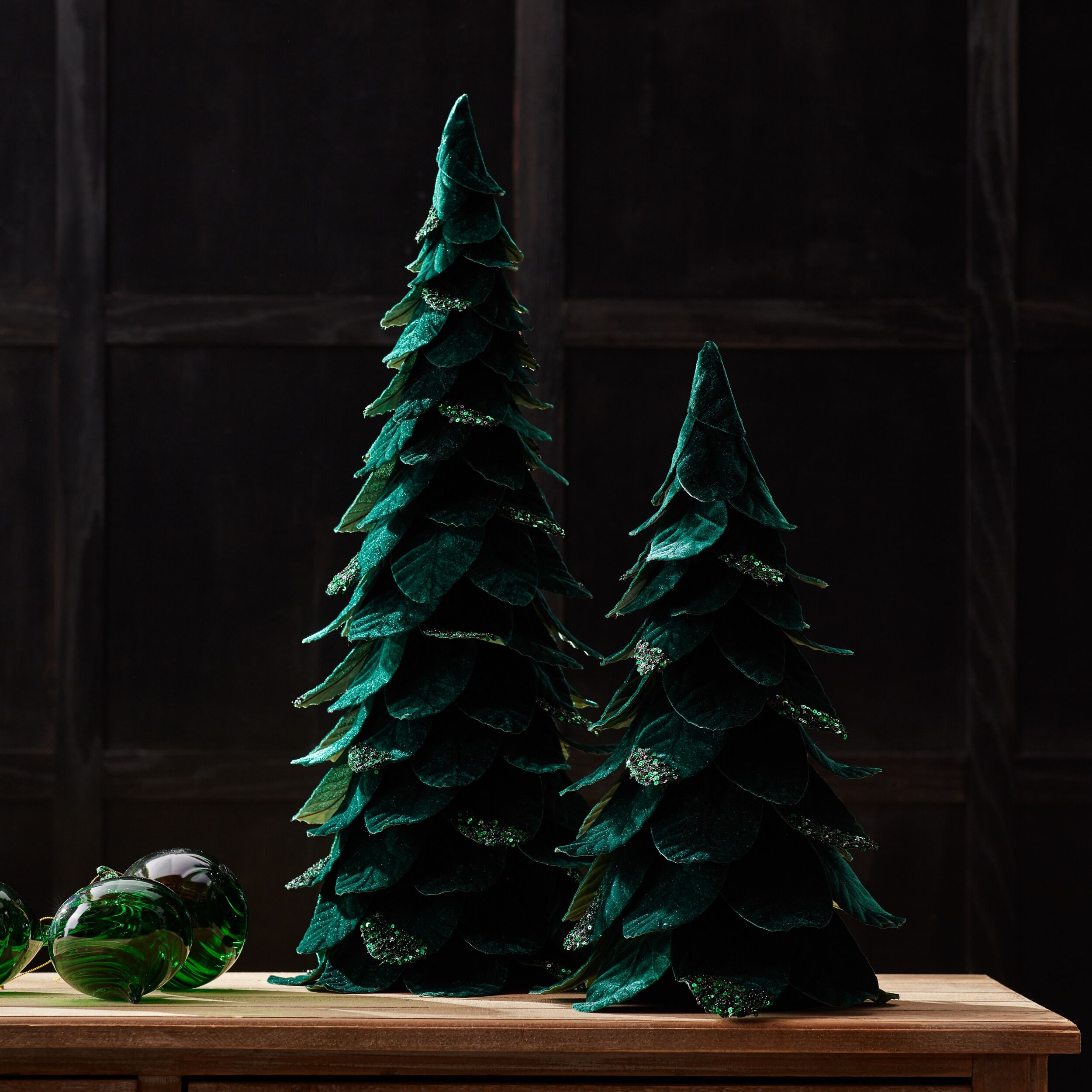 Green Beaded Leaf Pine Tree (Set of 2), GREEN, alternate image number 3