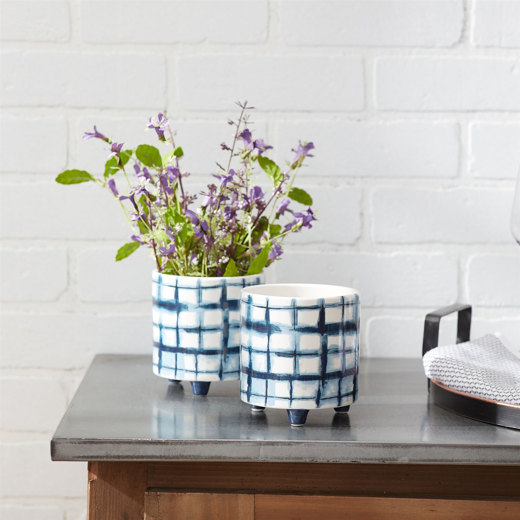 Pot (Set of 2) 4.25 inchesD x 4.5 inchesH Dolomite, BLUE/WHITE, alternate image number 1