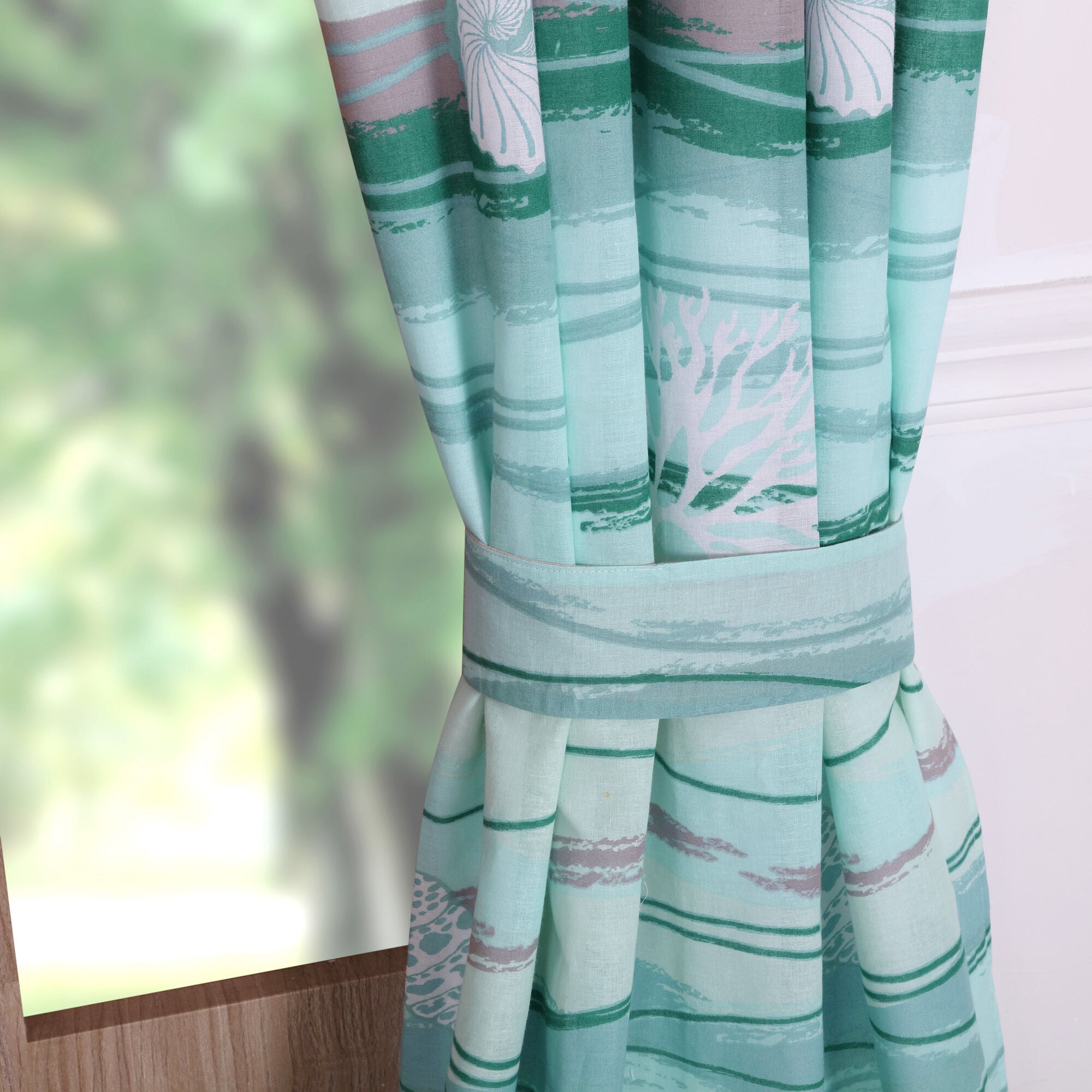 Maui Window Curtain Panels, Set of 2, 84 inches, MULTI, alternate image number 4