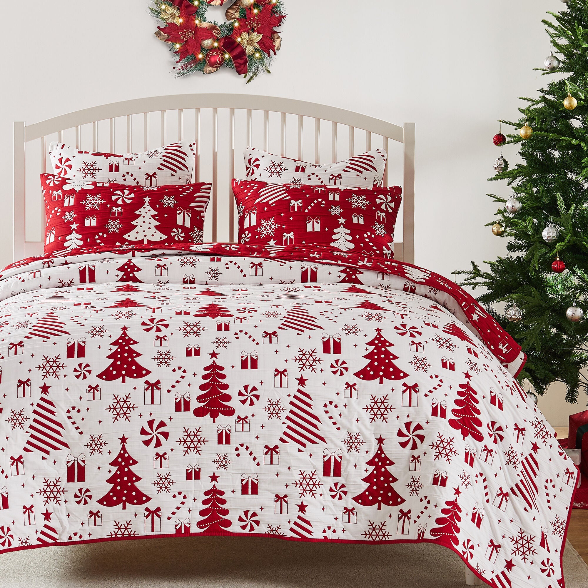Novelty Holiday Matelass&eacute; Coverlet Set, PEPPERMINT PARTY, alternate image number 2