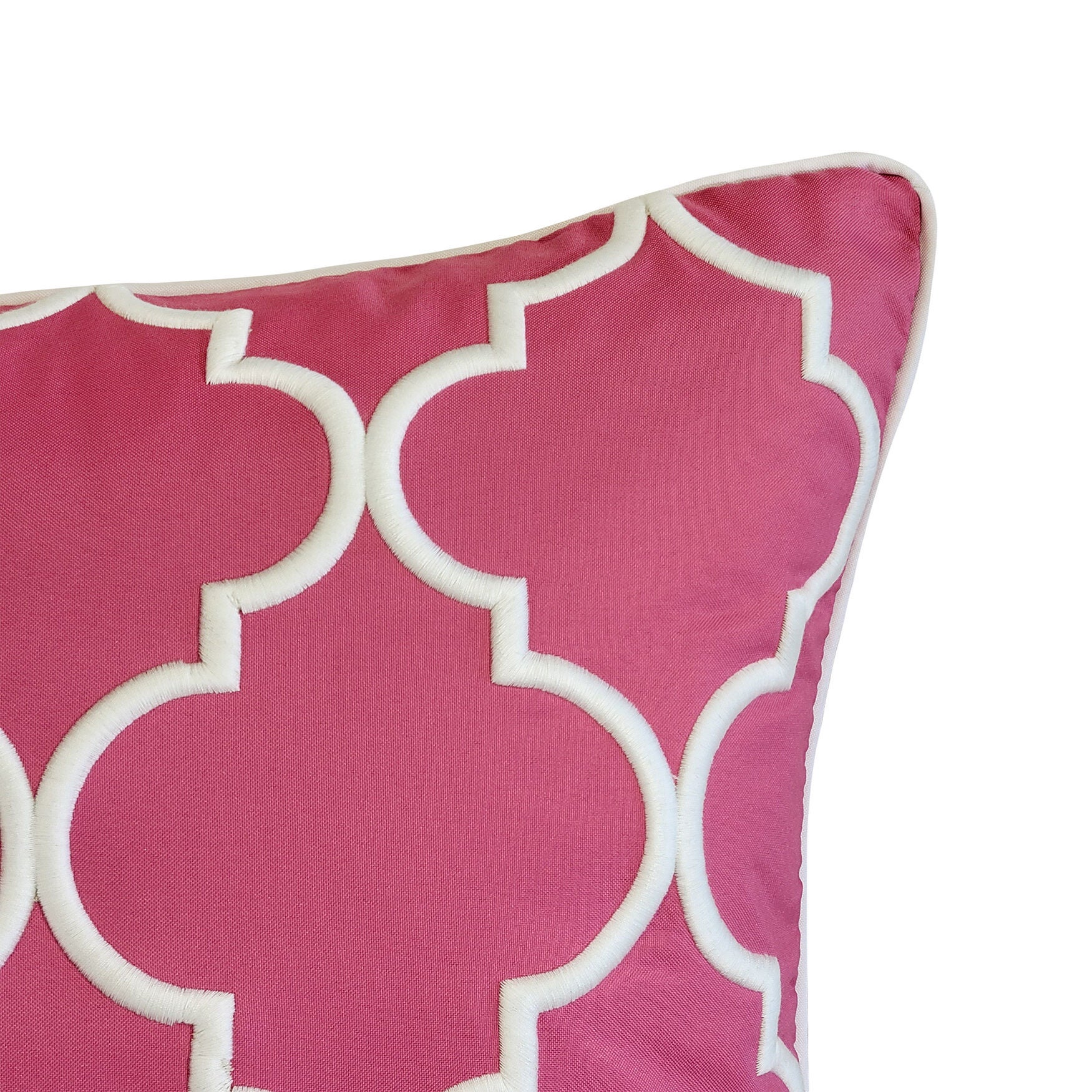 Indoor/Outdoor Oversized Embroidered Quartrefoil Decorative Throw Pillow 20X20, Leaf/White, , alternate image number 2