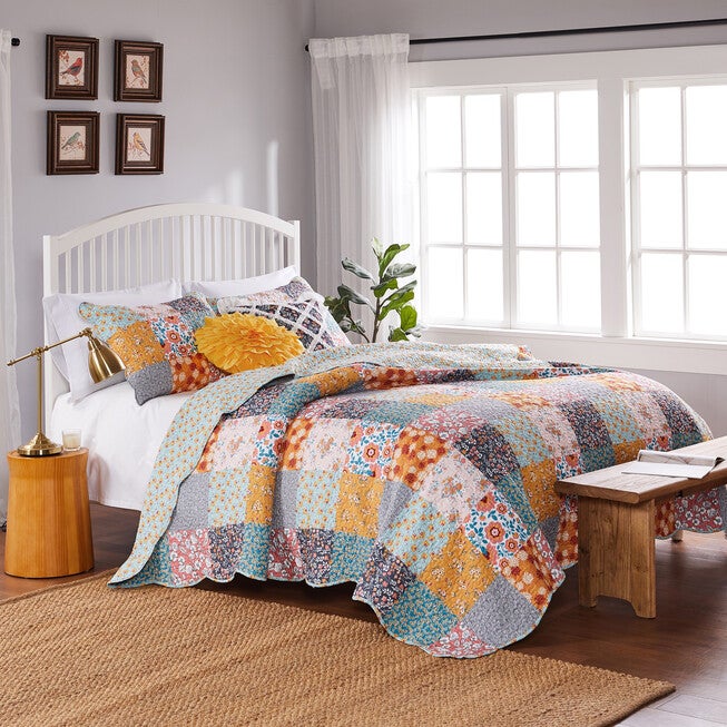 Carlie Calico Quilt Set, , on-hover image number 1
