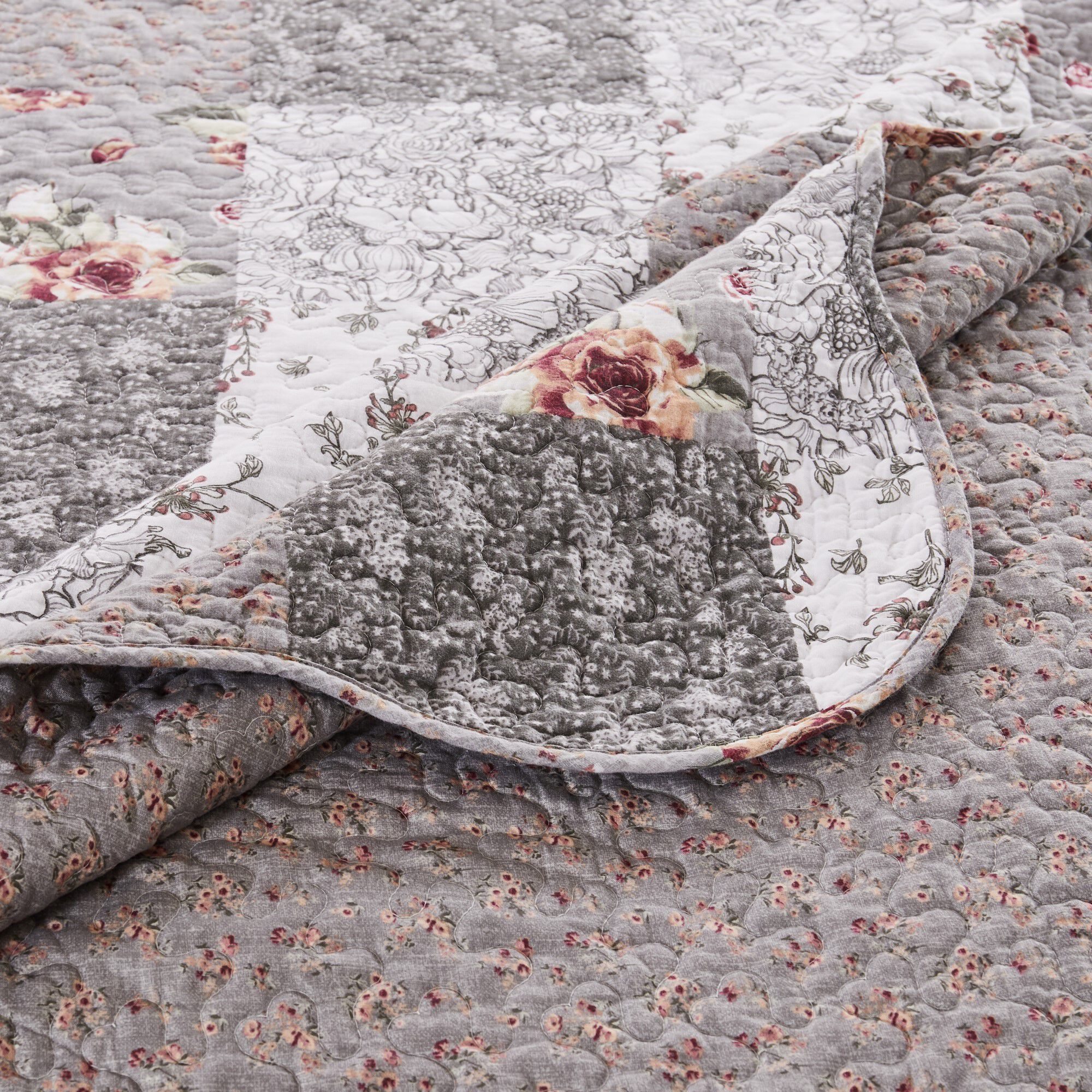 Giulia Floral Patchwork Cotton Quilt Set, MULTI, alternate image number 3