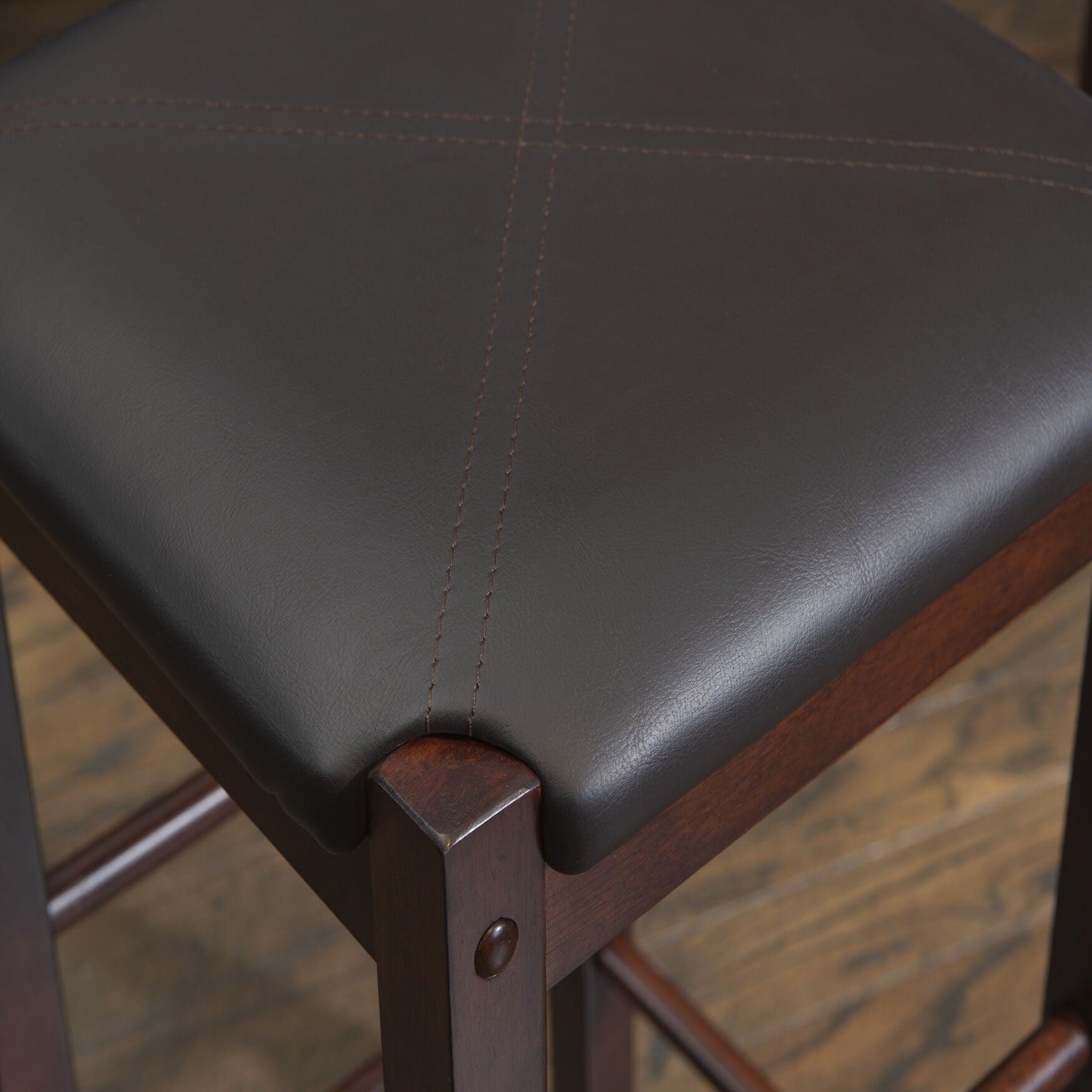 Sutton Three Piece Tavern Set, , alternate image number 7
