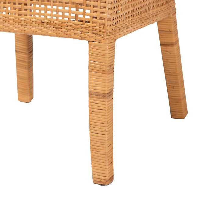 Light honey rattan dining chair leg detail