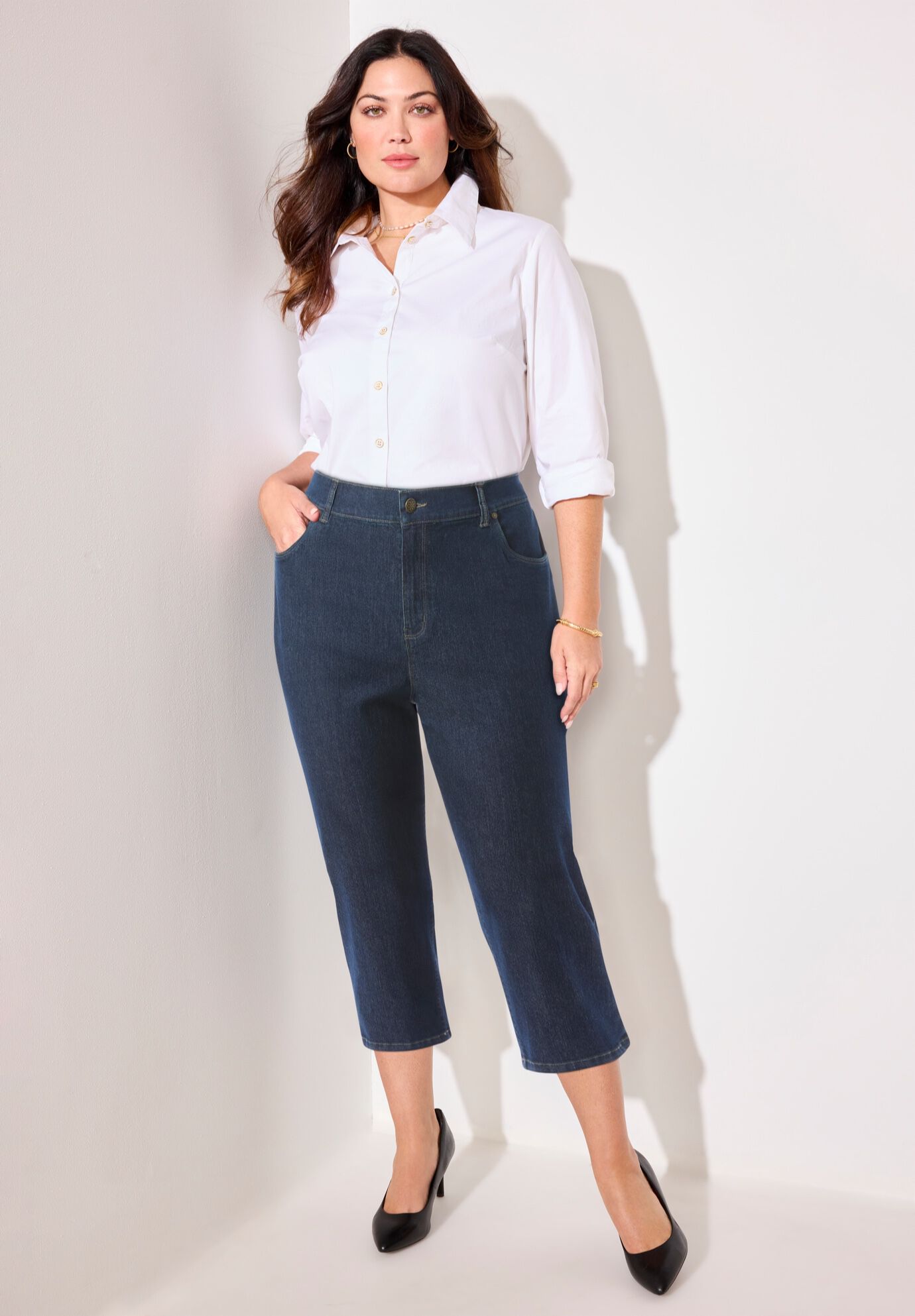 Right Fit&reg; Curvy Jean Capri, BOURBON WASH, hi-res image number 0