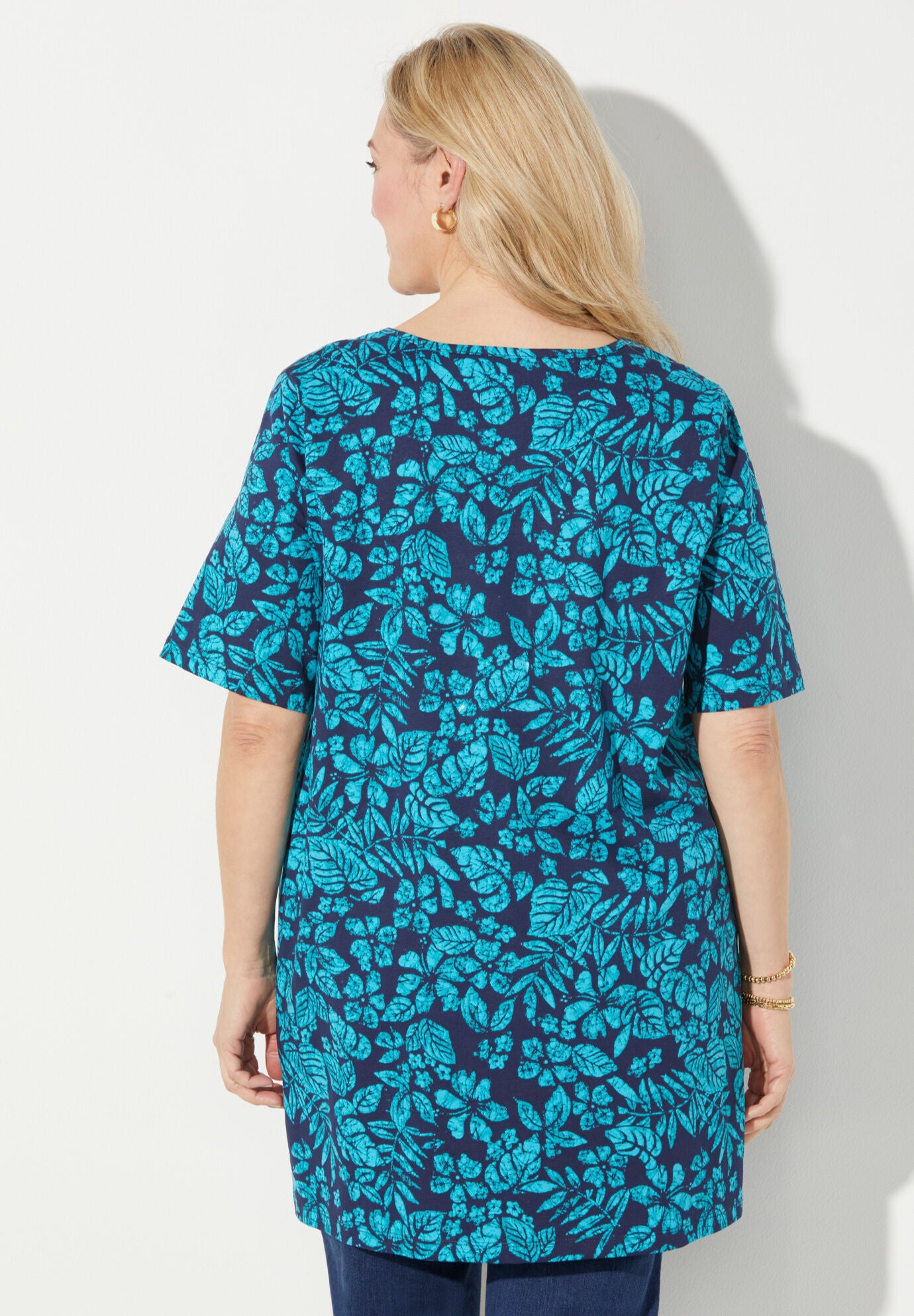 Easy Fit Notch-Neck Tee, BLACK TIE DYE LEAF, on-hover image number 1