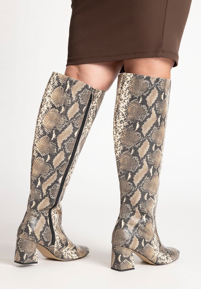 Lane At The Knee Boot, , alternate image number null