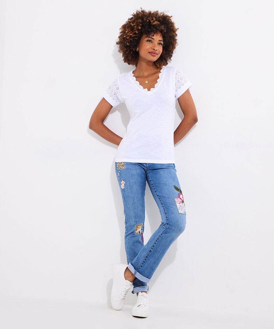 Eyelet V-Neck Tee, WHITE, alternate image number 4