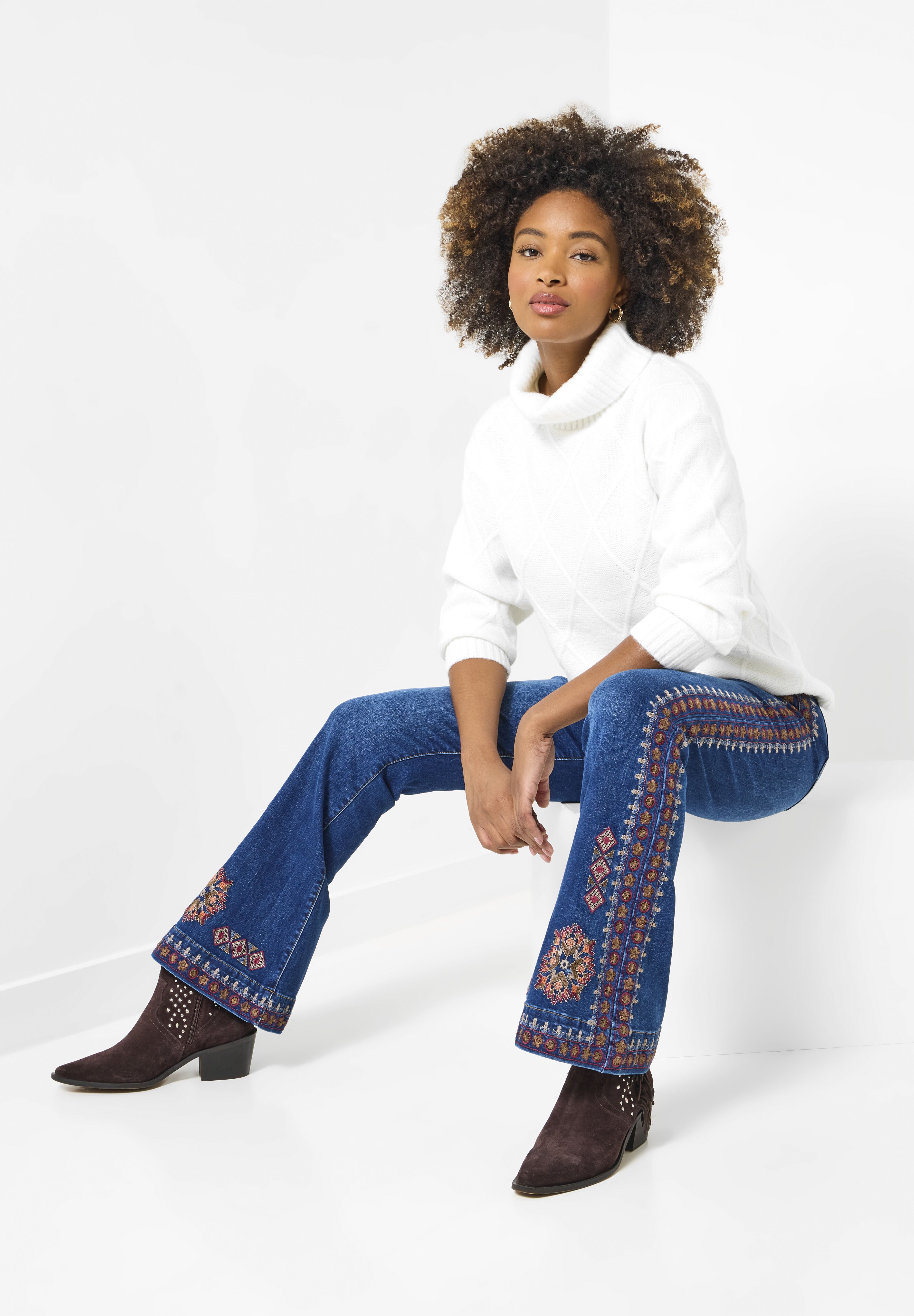 Groovy Embroidered Bootcut Jeans, DARK BLUE AZTEC, alternate image number 4