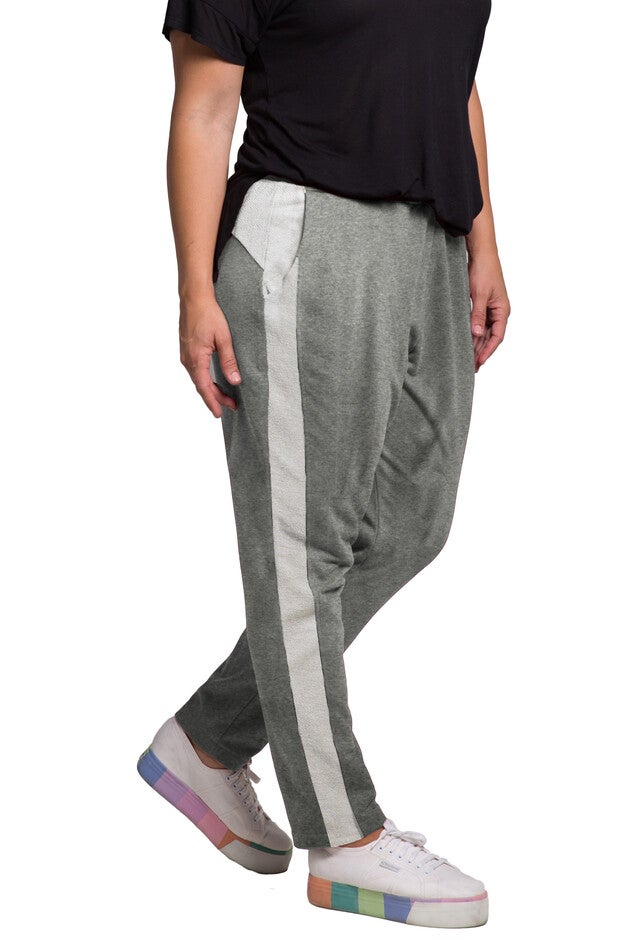 Women's Plus Size French Terry Reverse Side Panel With Pockets French Terry Trouser Jogger, Heather Grey, hi-res image number null