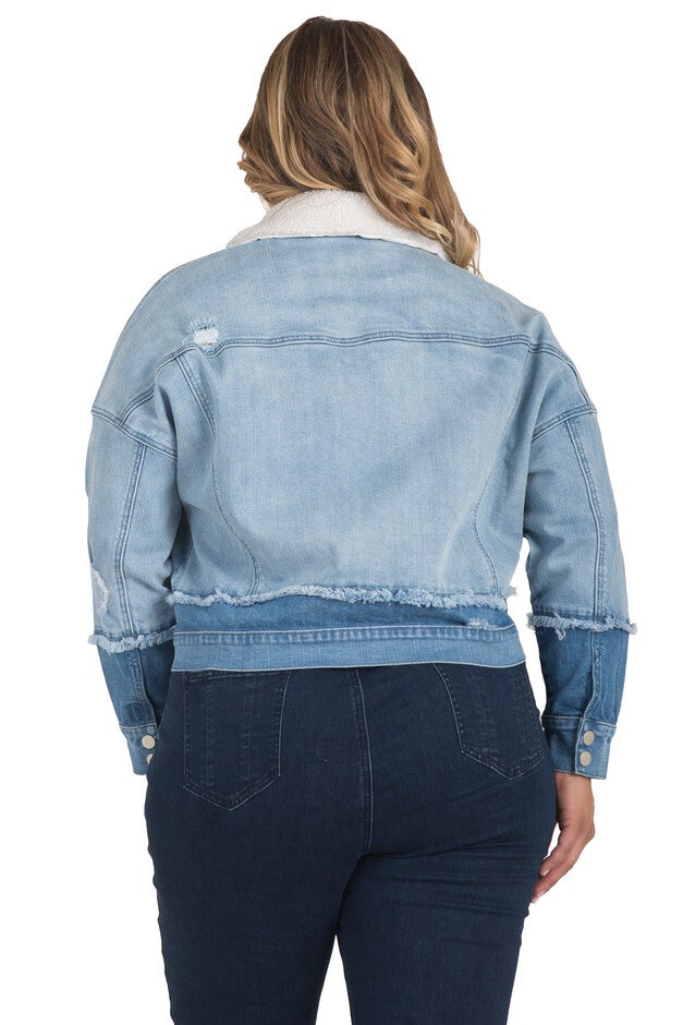Women's Plus Size Two-Tone Refurbished Denim Trucker Jacket with Detachable Sherpa Collar, , alternate image number null