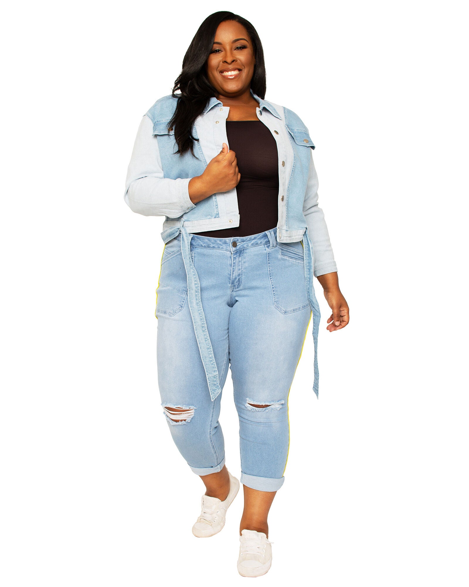 Shay Women's Plus Size Belted Dual Shade Denim Cocoon Trucker Jacket, , alternate image number 7