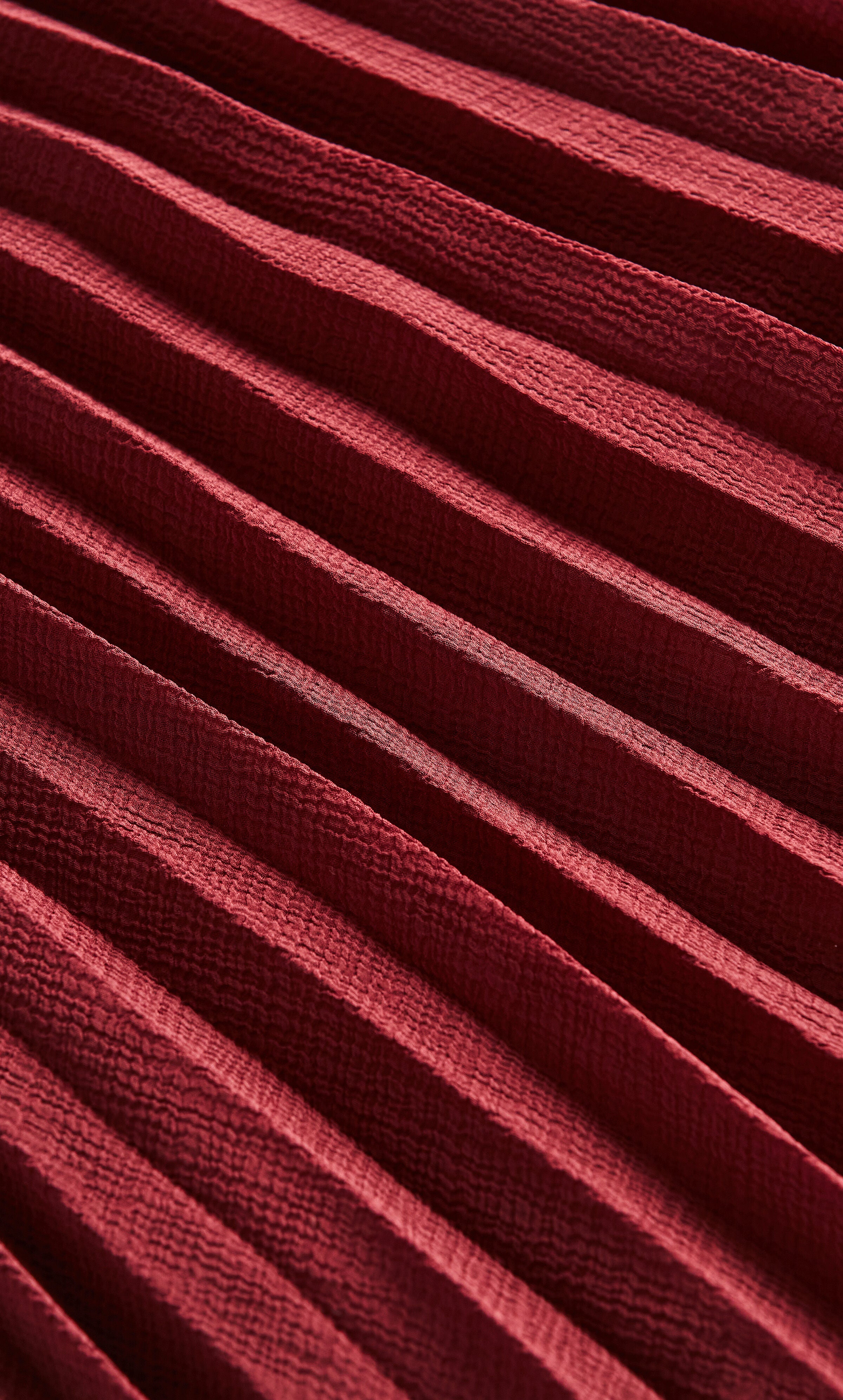 Love Pleat Dress - garnet, , alternate image number 6