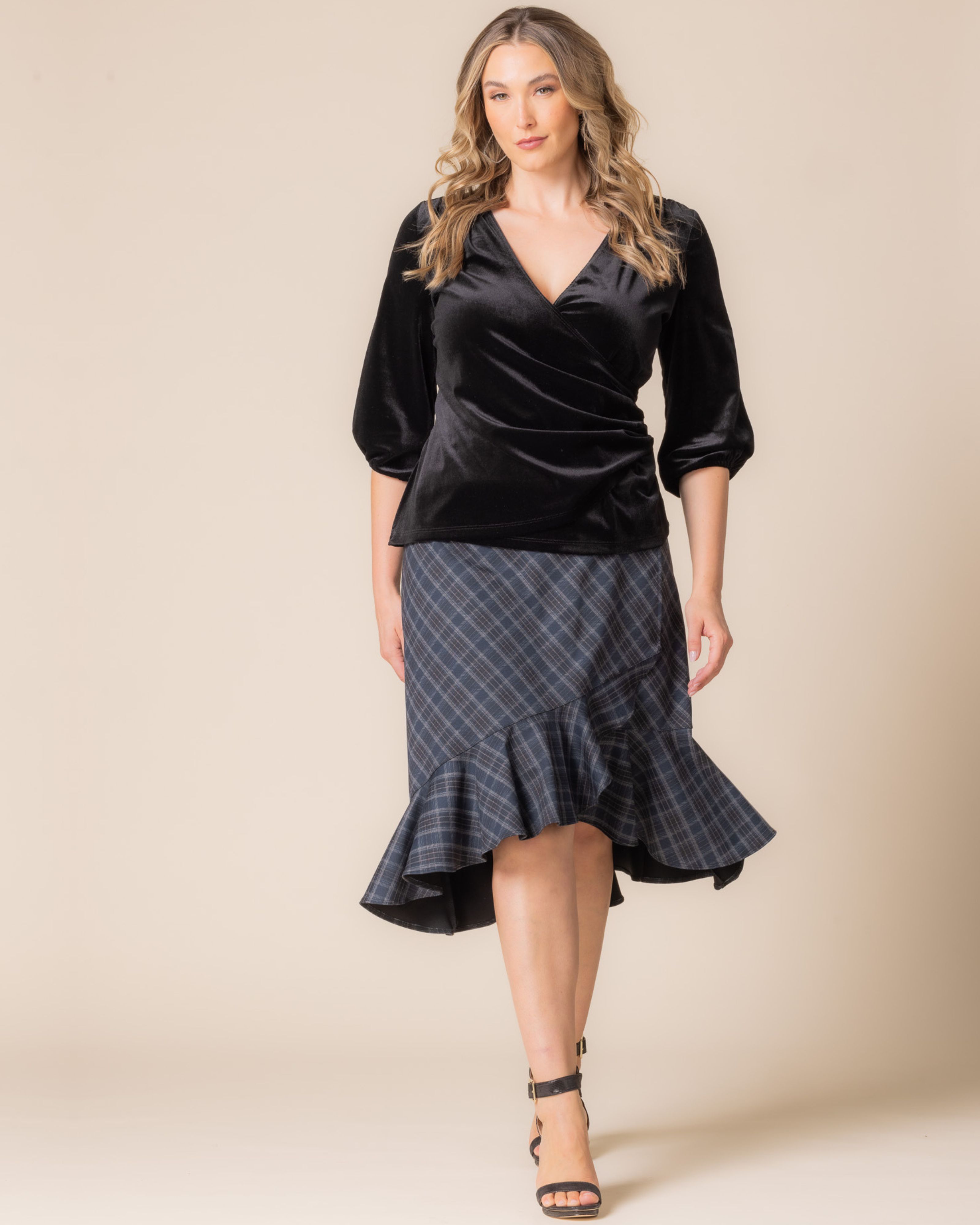 ODETTE VELVET FAUX WRAP TOP, ONYX / Black, alternate image number 4