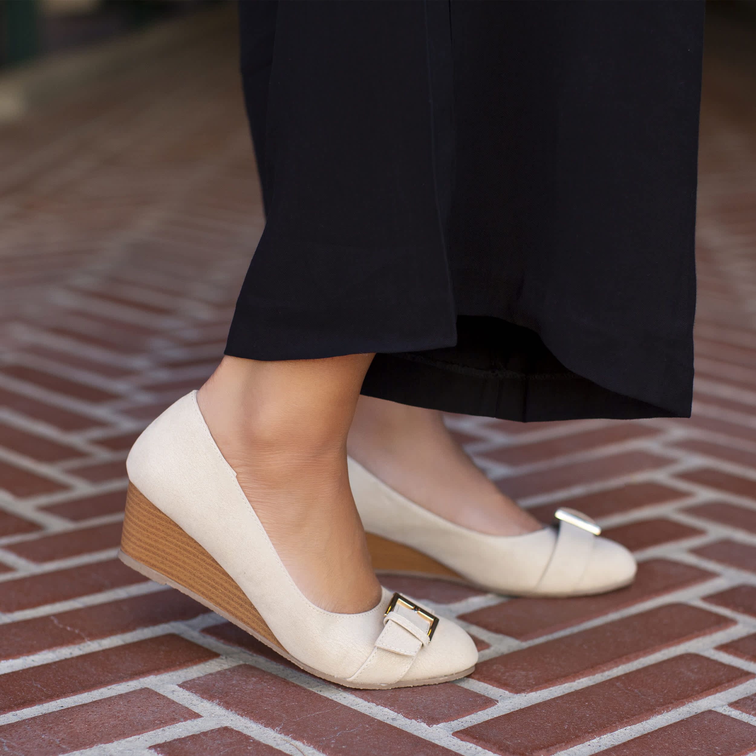 Women's Comfort Graysn Medium and Wide Width Wedge, , alternate image number 7