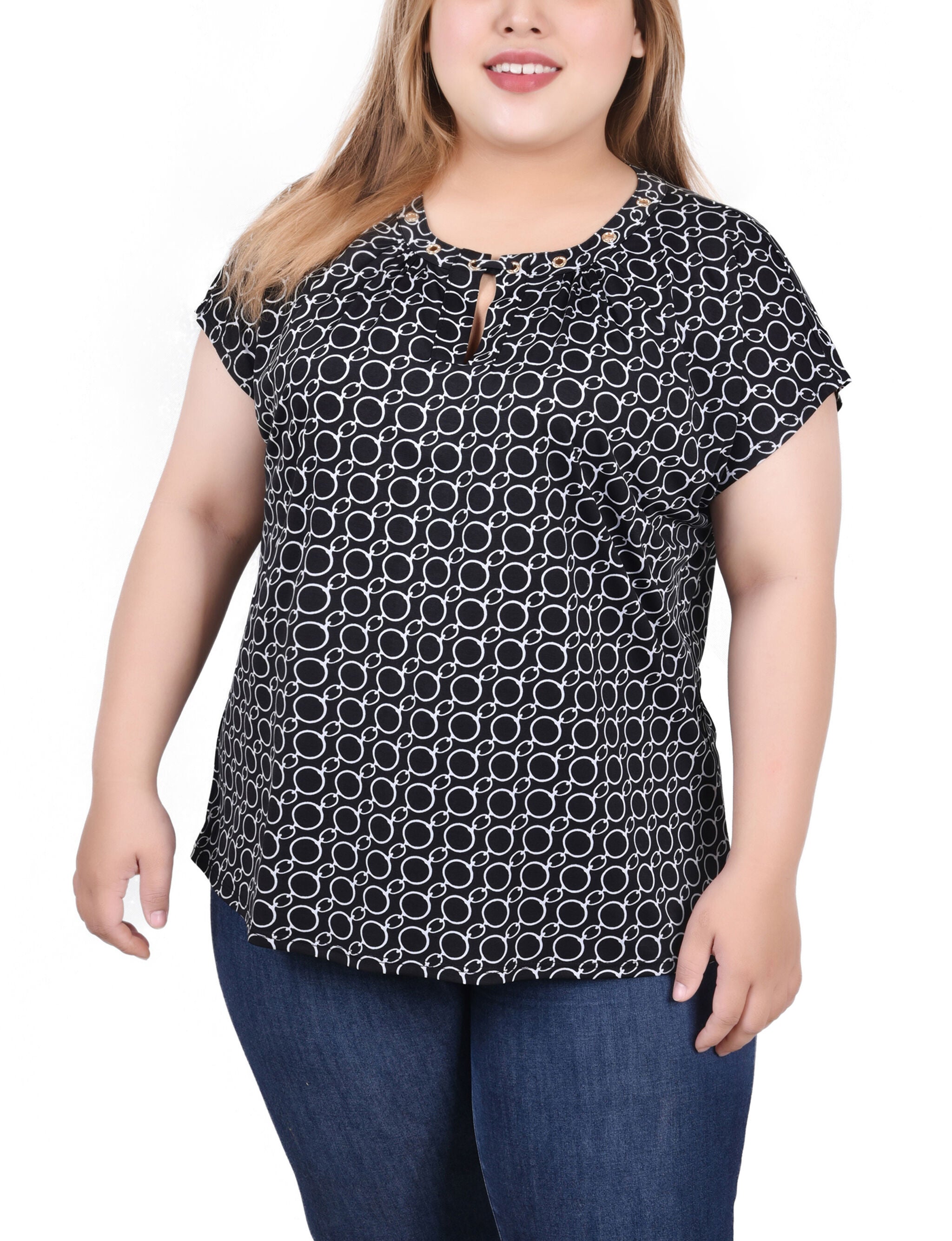 Extended Sleeve Top With Grommets, Black White Circle Chain, hi-res image number 0