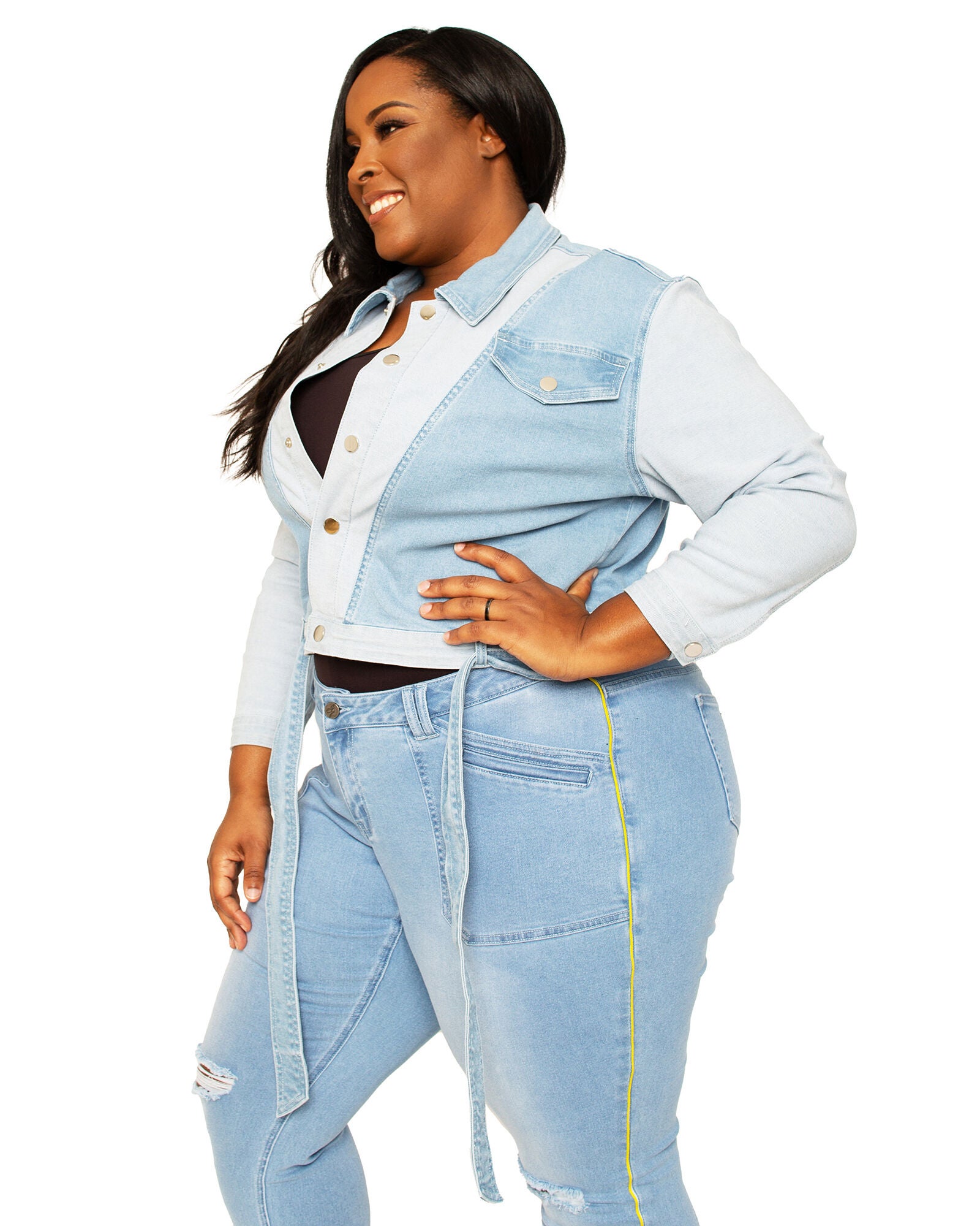 Shay Women's Plus Size Belted Dual Shade Denim Cocoon Trucker Jacket, 3209 Blue / Light Wash, alternate image number 2