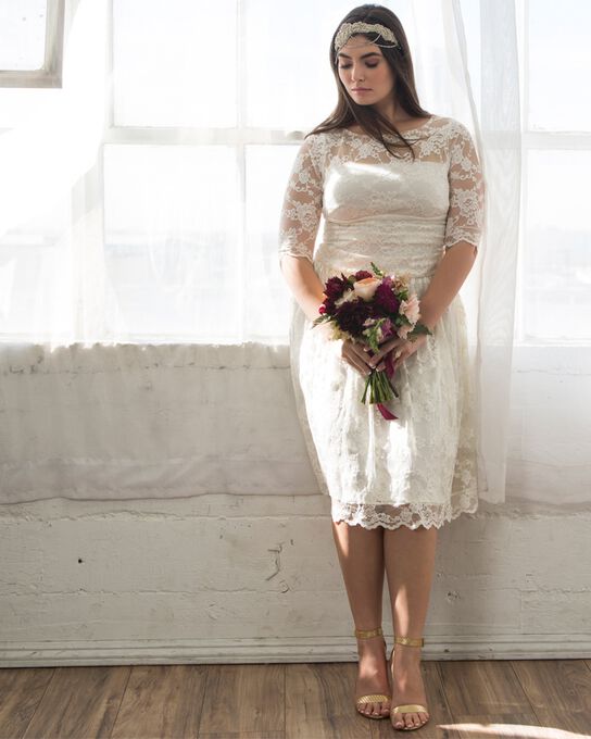 Aurora Lace Wedding Dress, , alternate image number null