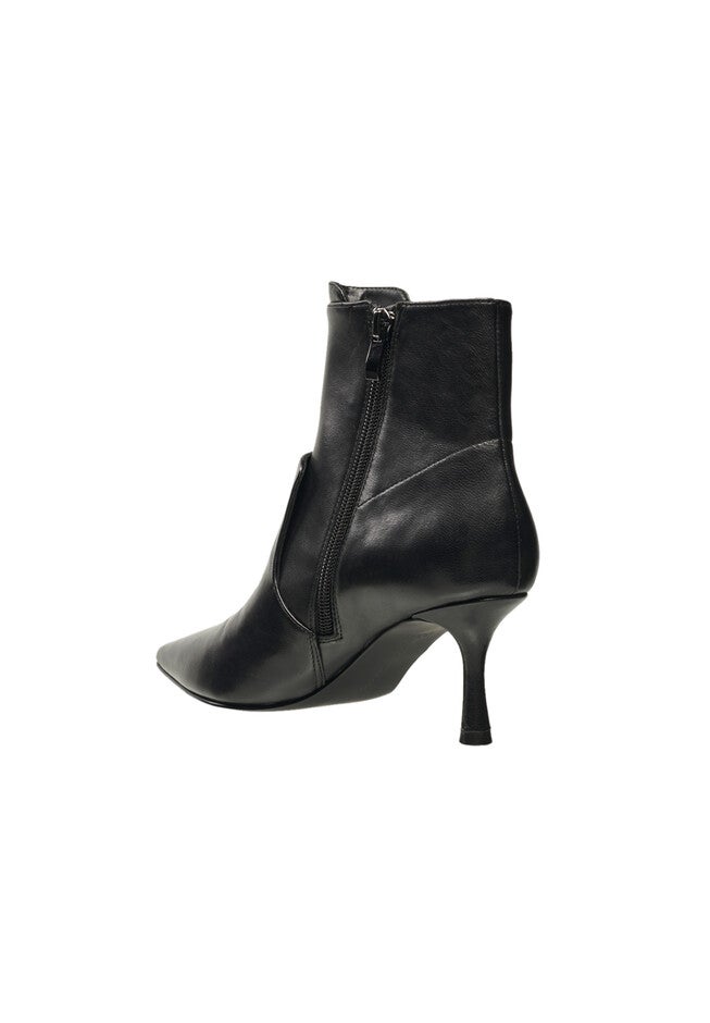 London Bootie, , on-hover image number null