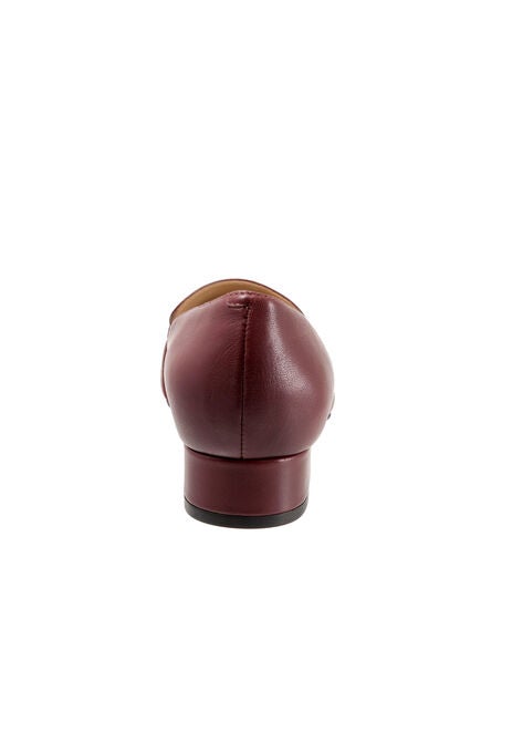 Joelle Pump, , on-hover image number null