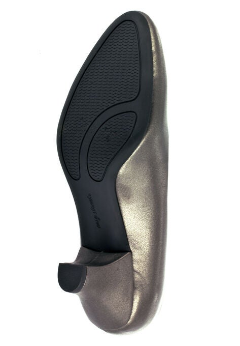 Fabulous Pump by Easy Street®, , alternate image number null