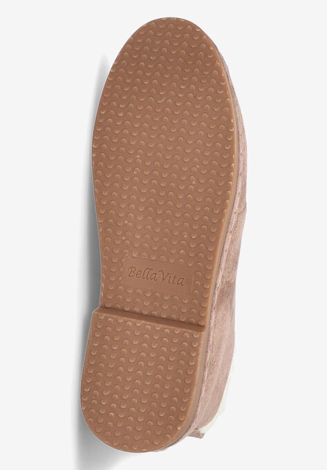Maude Bootie, , alternate image number null
